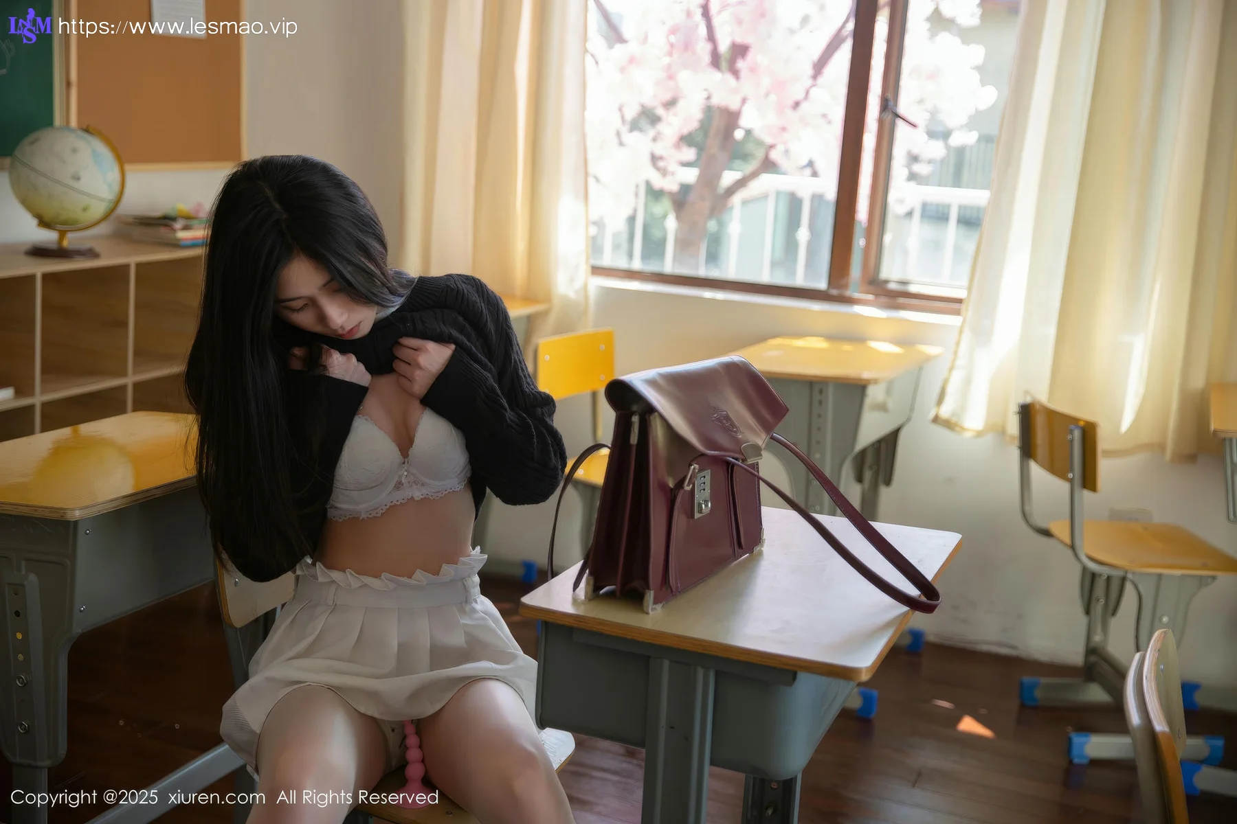 XiuRen 秀人 No.10078 刘婷婷 校园短裙清纯美女 - 24