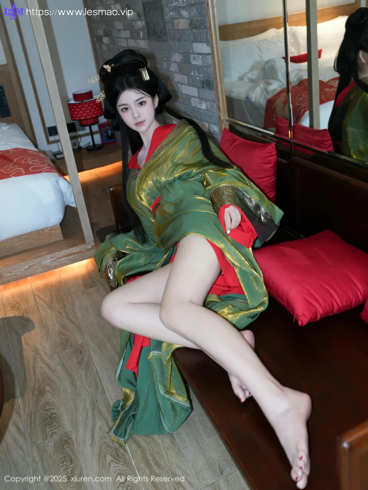 XiuRen 秀人 No.10126 雪糕CiCi 古装制服玉体户外 - 17
