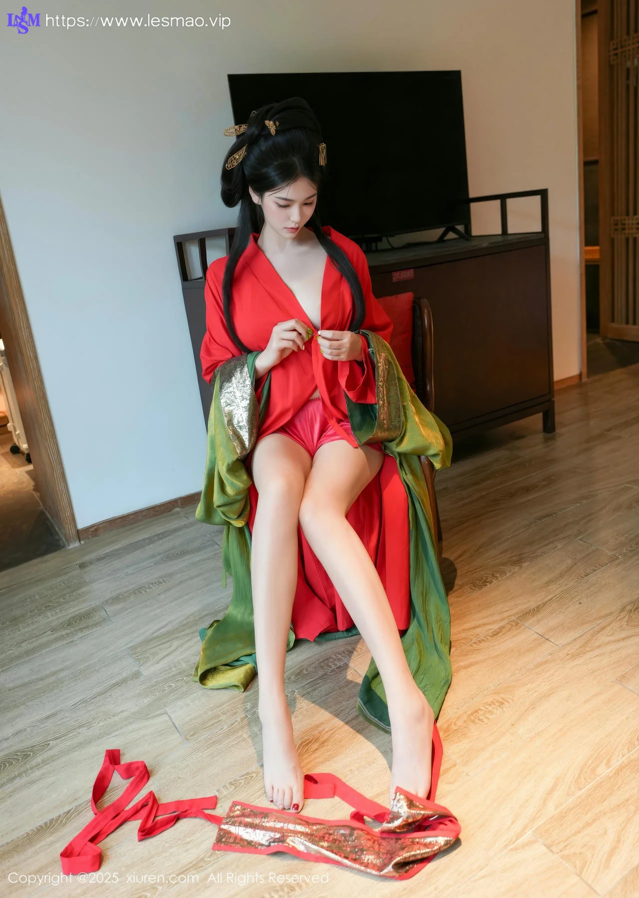 XiuRen 秀人 No.10126 雪糕CiCi 古装制服玉体户外 - 29