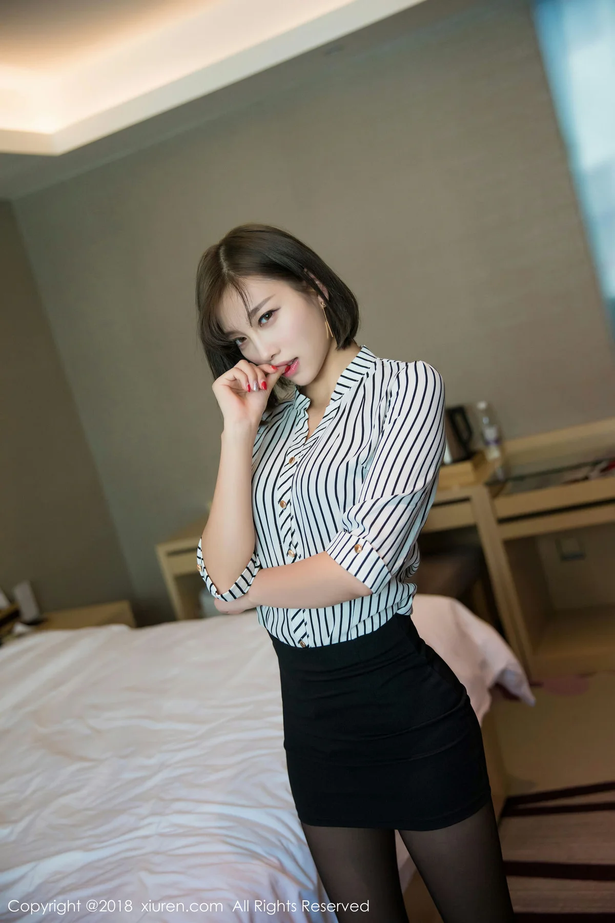 XiuRen 秀人 No.1013 杨晨晨sugar 制服OL短发美女 - 26