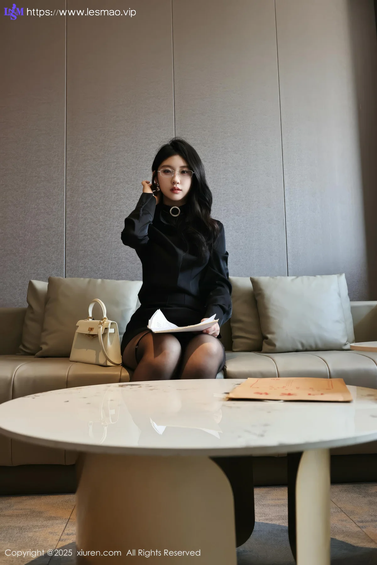 XiuRen 秀人 No.10167 小芭乐 黑色OL魅惑黑丝服饰 - 14