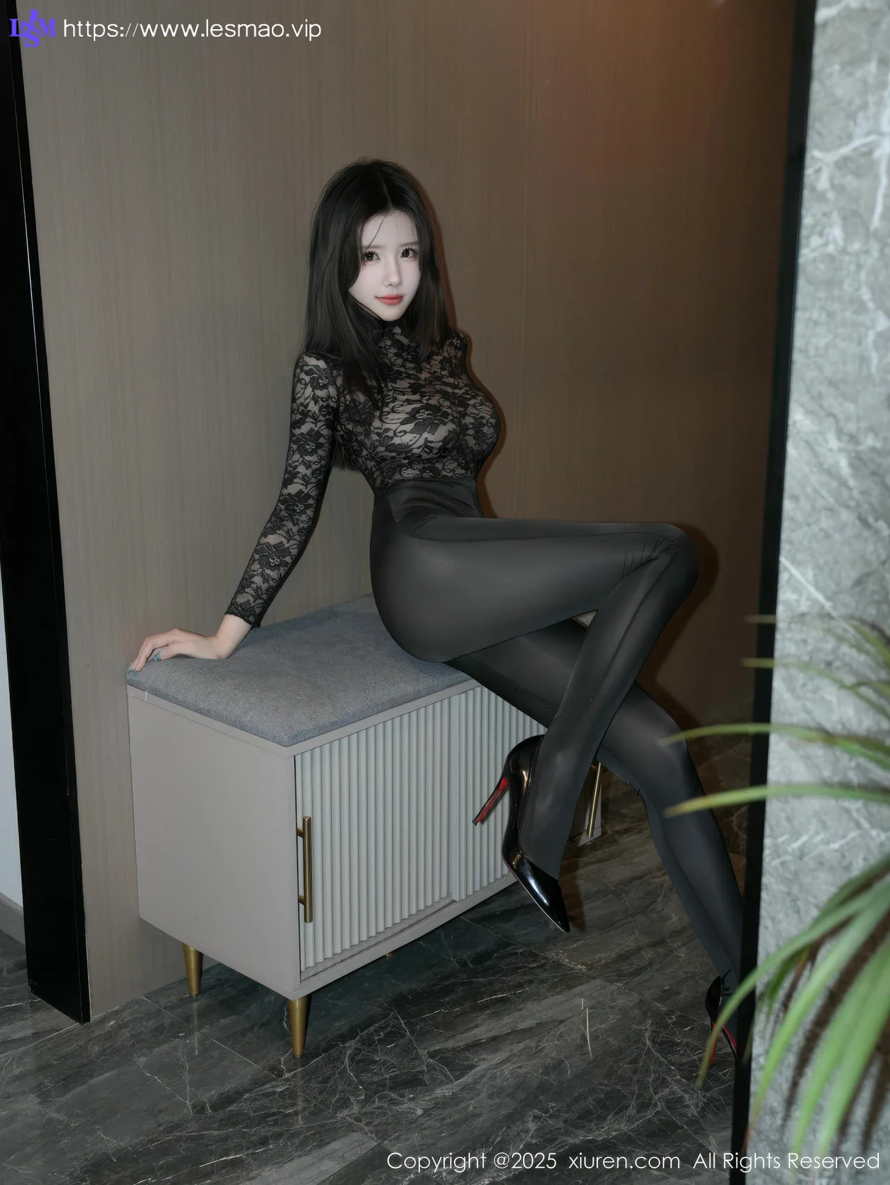 XiuRen 秀人 No.10171 袁圆 黑色蕾丝服饰连体衣 - 13