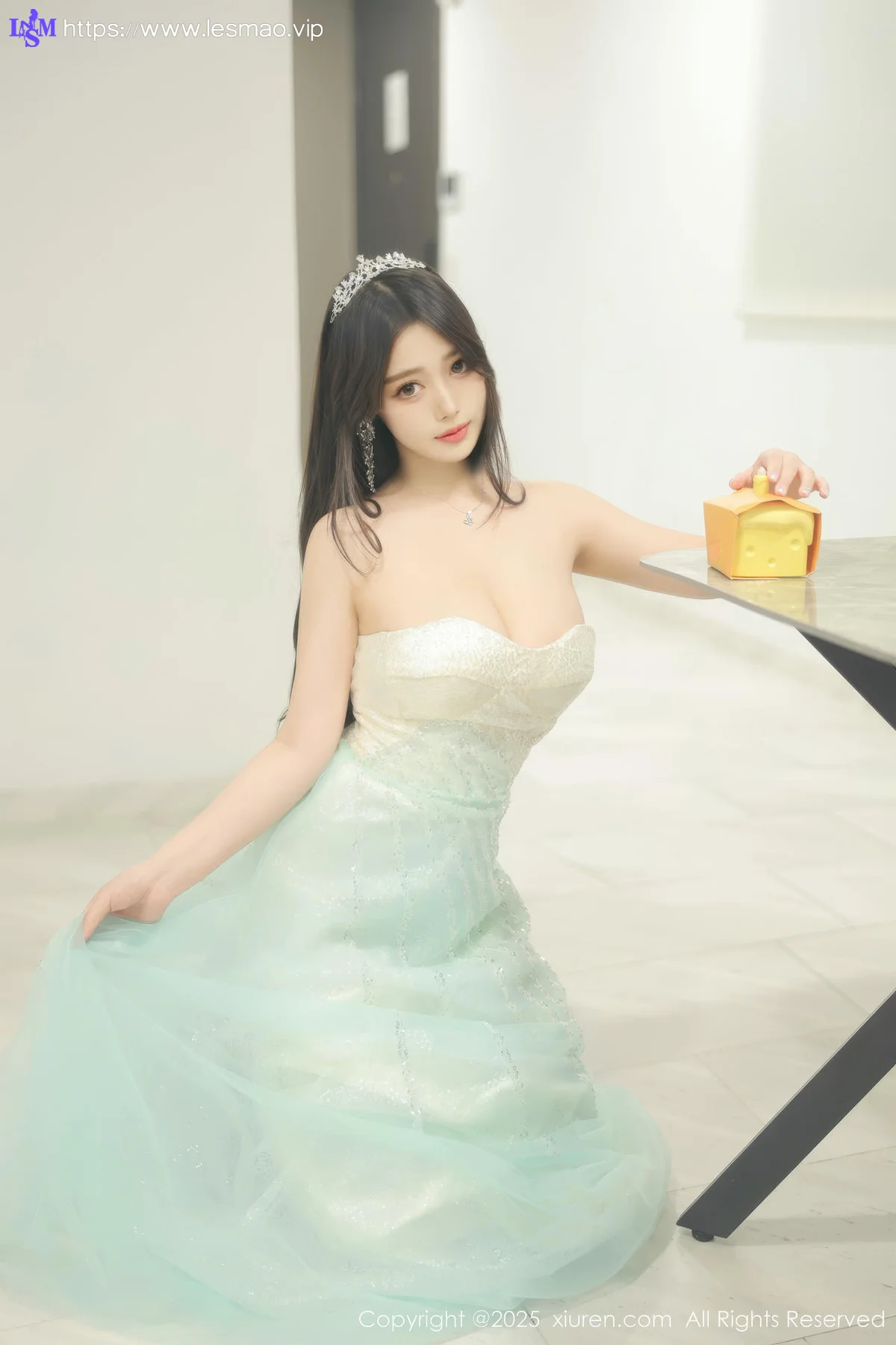XiuRen 秀人 No.10222 蛋蛋宝 性感轻透服饰 - 15