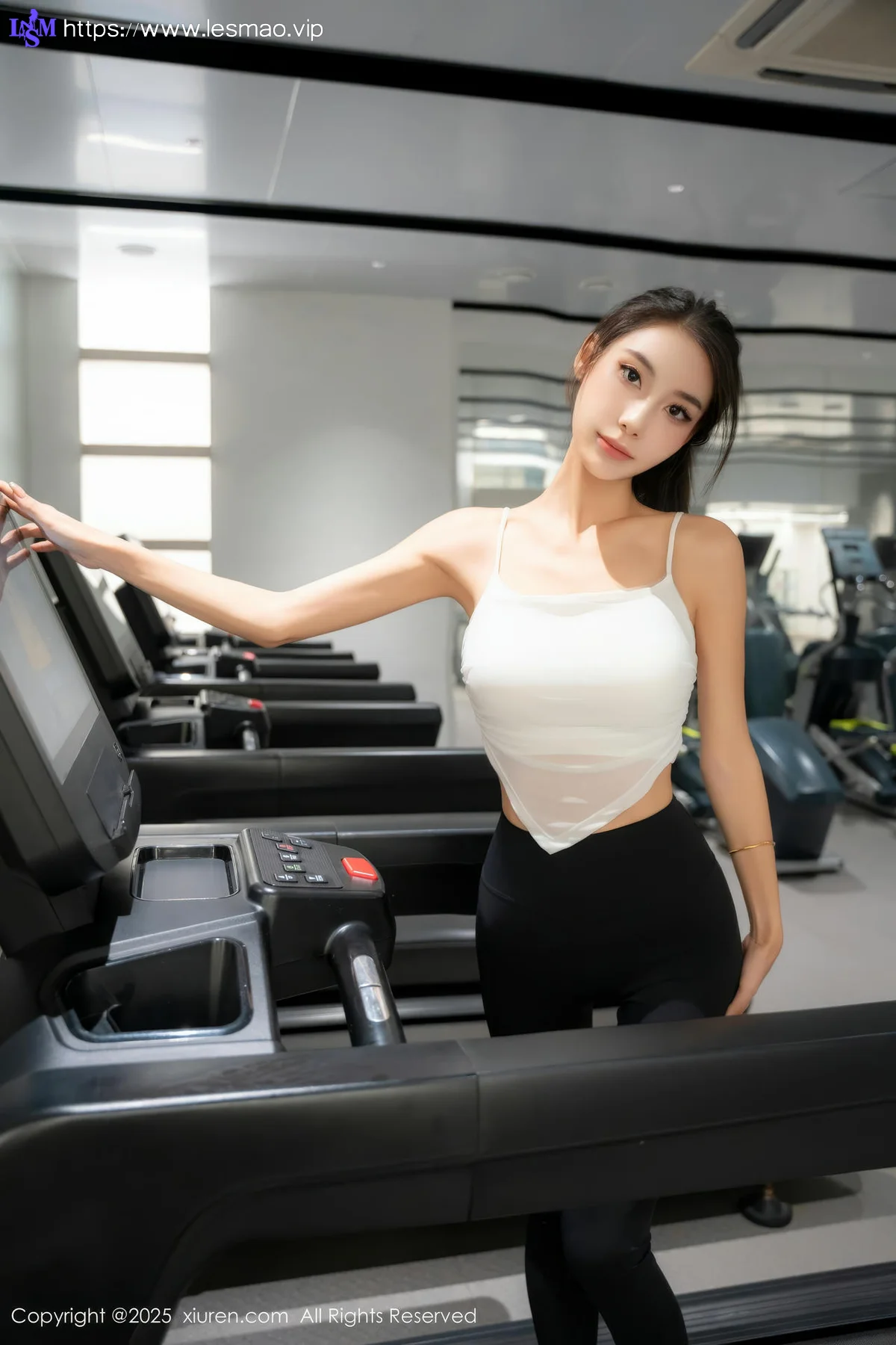 XiuRen 秀人 No.10239 lingyu69 健身房场景拍摄 - 11
