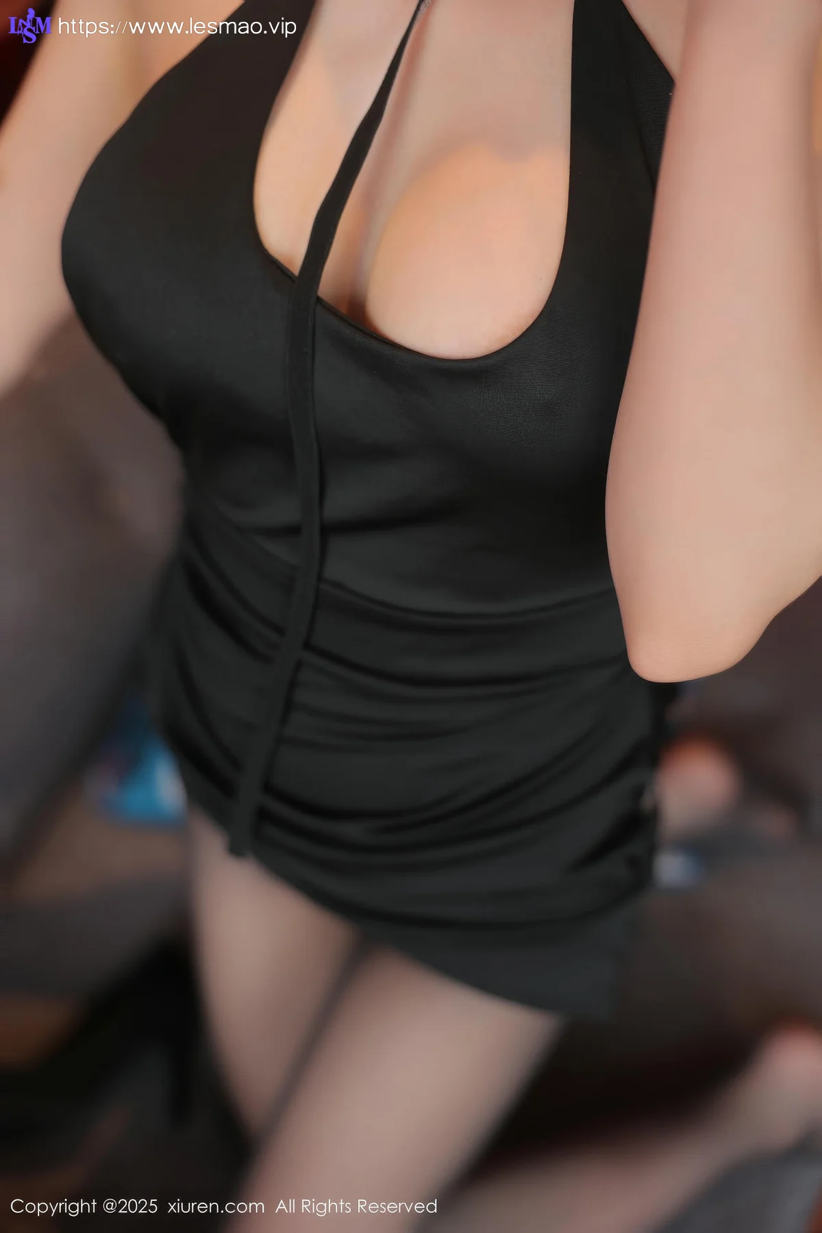 XiuRen 秀人 No.10246 Annie_baby 首套写真黑色连衣短裙 - 22