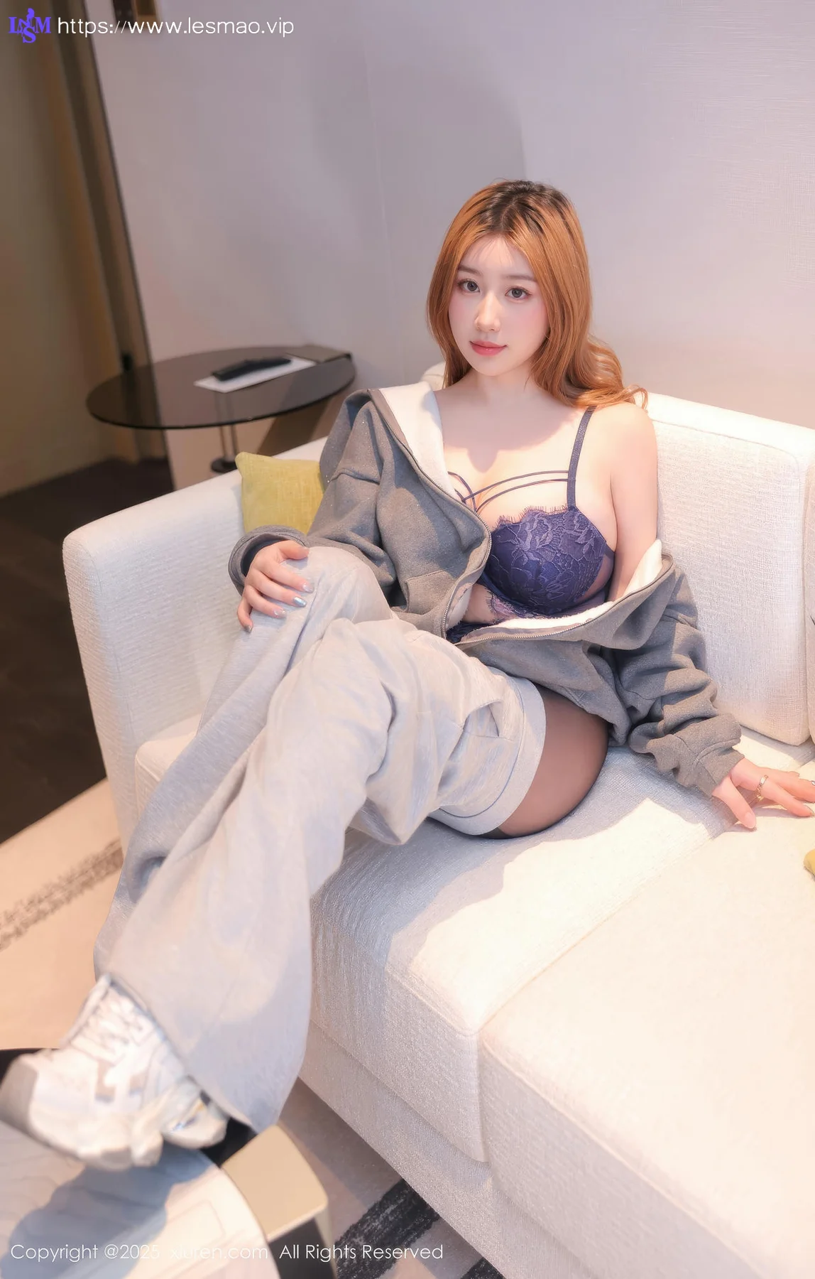 XiuRen 秀人 No.10253 M麦当劳 灰色卫衣魅惑黑丝 - 18
