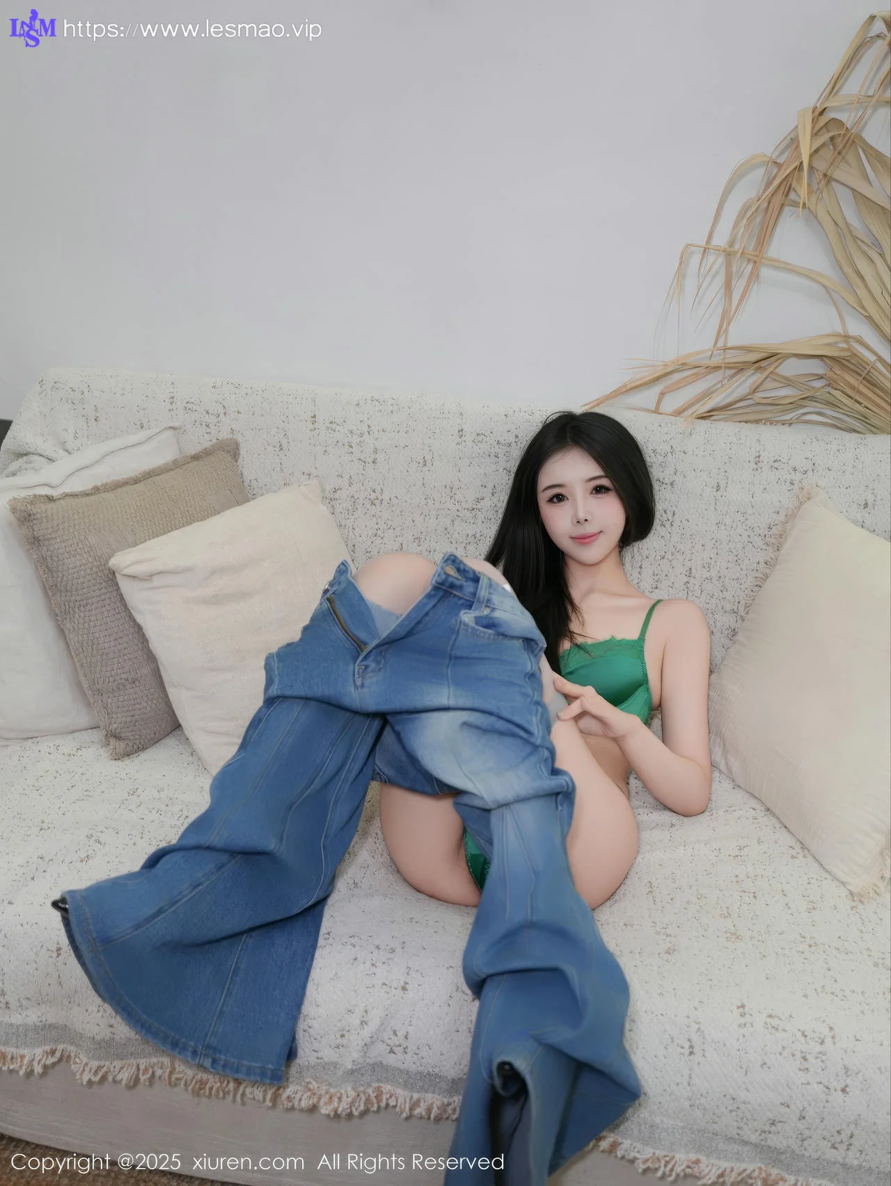 XiuRen 秀人 No.10260 袁圆 黑白纹T恤灰丝 - 24
