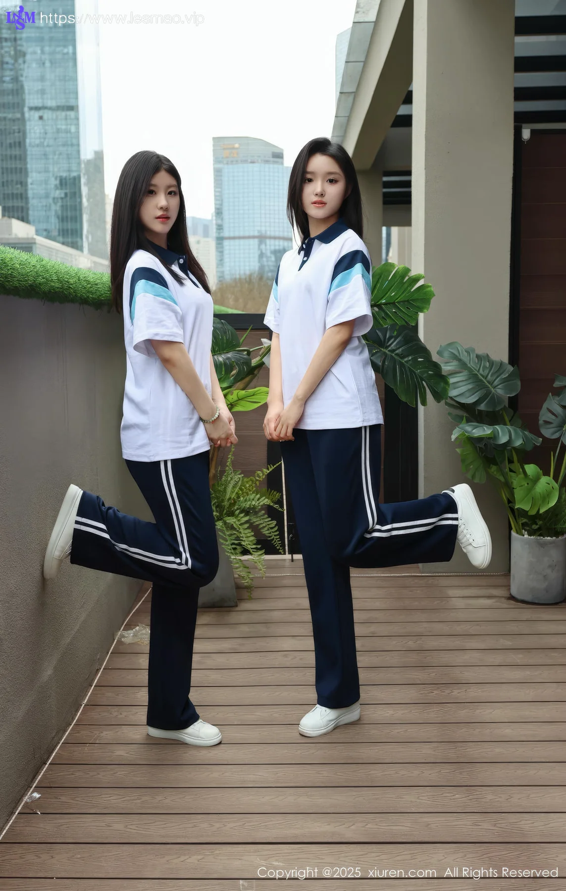 XiuRen 秀人 No.10288 小芭乐 两位蓝色校服大美女 - 31