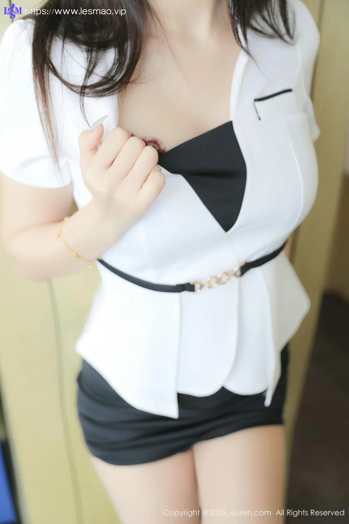 XiuRen 秀人 No.10321 Candy糖糖 白色OL服饰 - 5