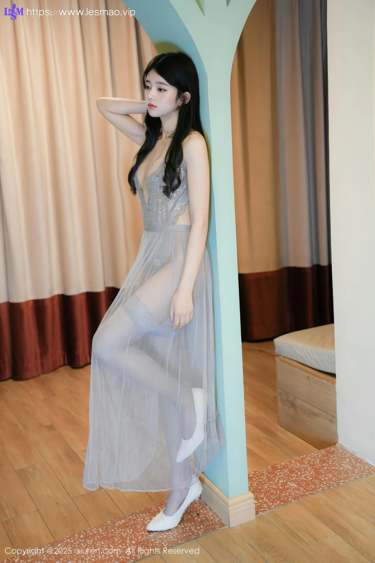 XiuRen 秀人 No.10334 美少女 灰色长腿丝袜 - 11