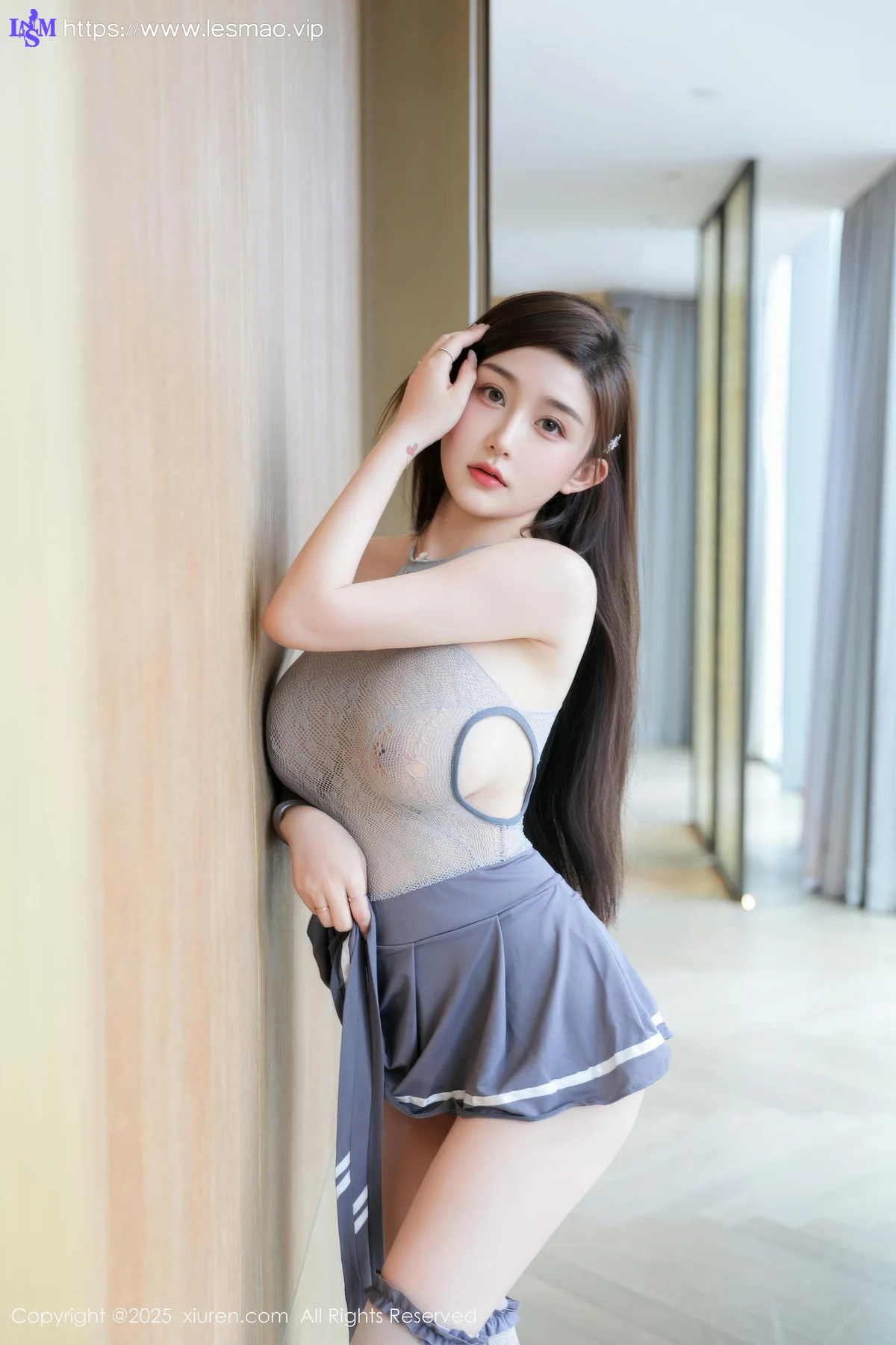 XiuRen 秀人 No.10375 奶油猫呀 灰色情趣短裙 - 42