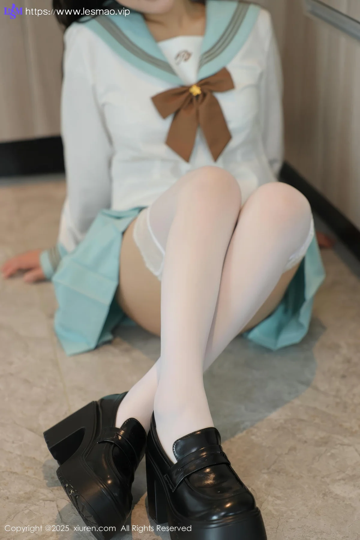 XiuRen 秀人 No.10379 林嘉馨 jk短裙清纯美女 - 32