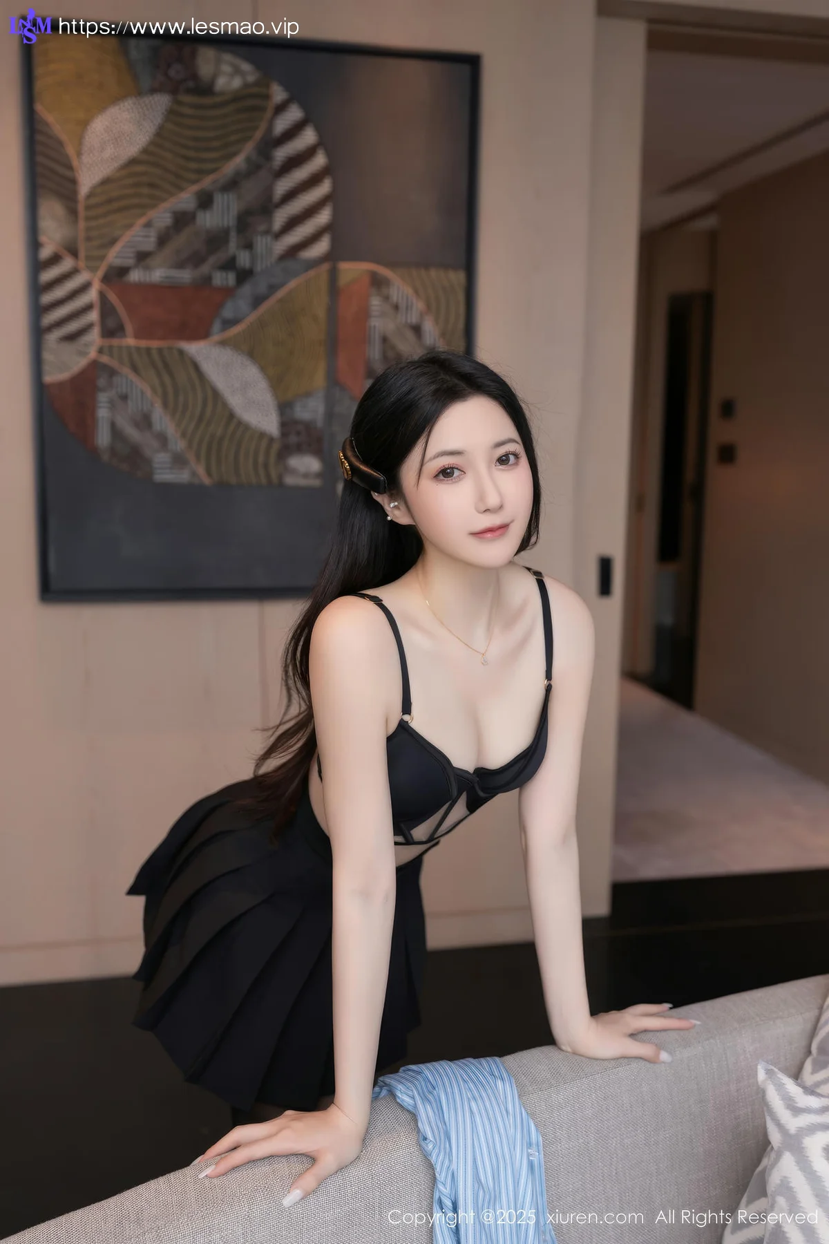XiuRen 秀人 No.10412 鱼子酱Fish 黑色短裙婀娜动人身段 - 36