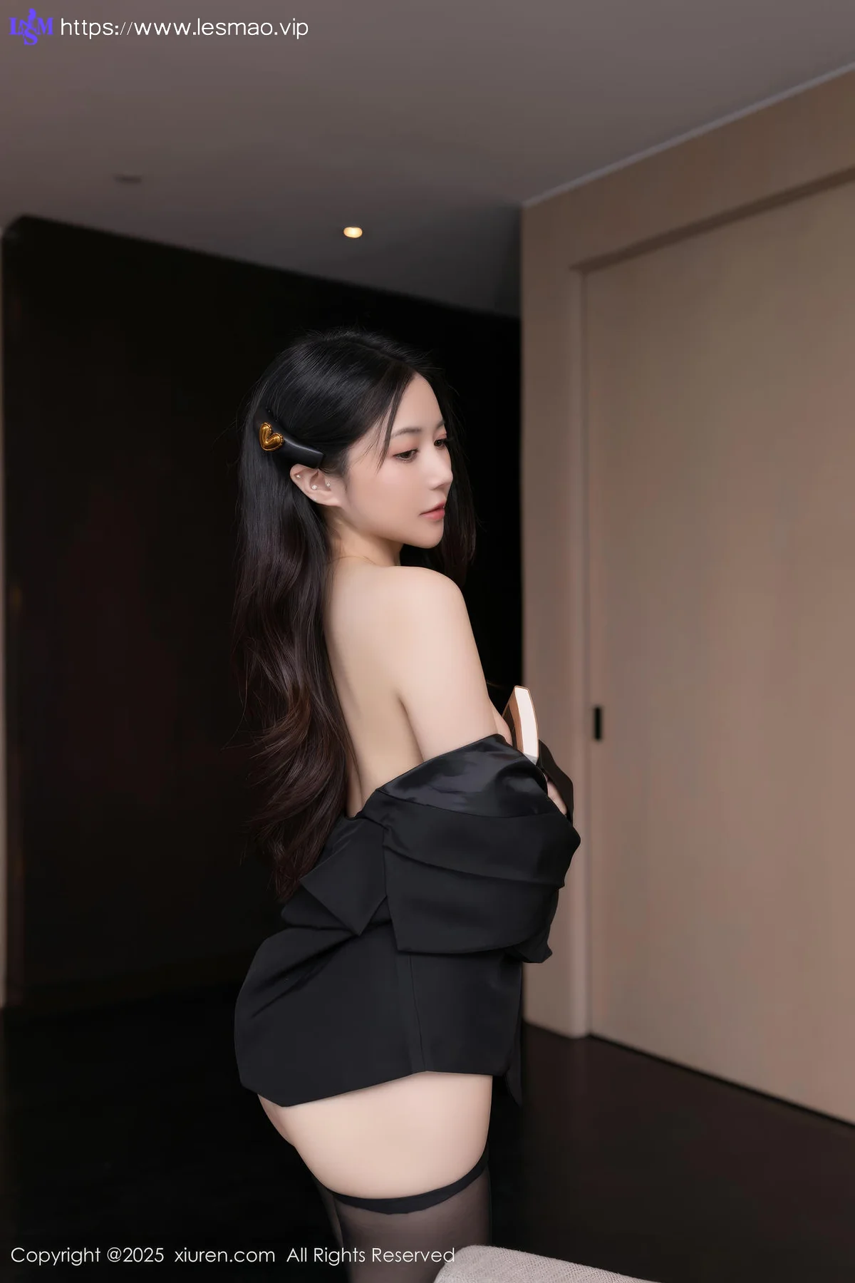 XiuRen 秀人 No.10412 鱼子酱Fish 黑色短裙婀娜动人身段 - 63
