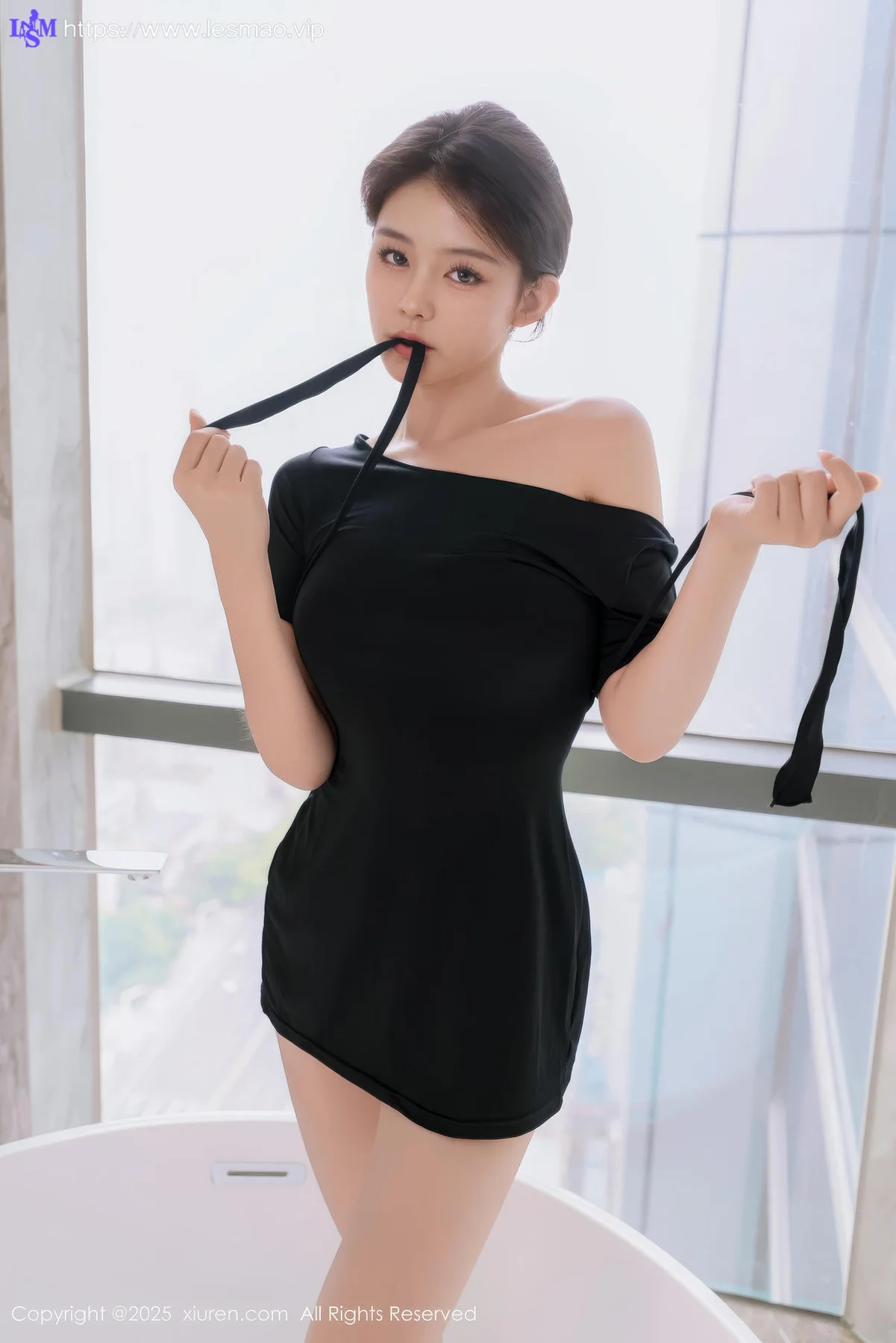XiuRen 秀人 No.10426 小橘子orange 爆乳美胸连衣短裙 - 50