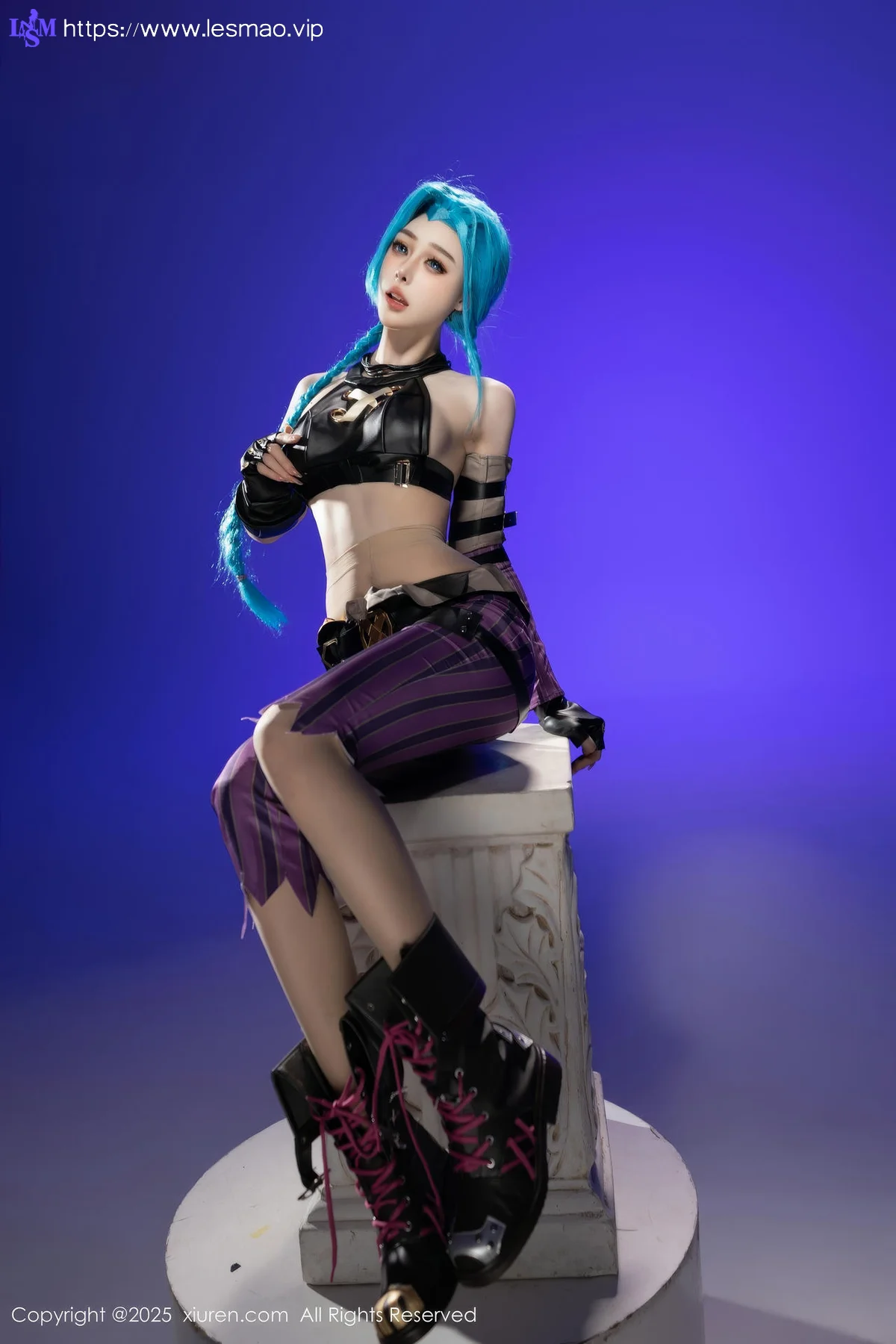 XiuRen 秀人 No.10479 小逗逗 性感Cosplay装扮肉色丝袜 - 8