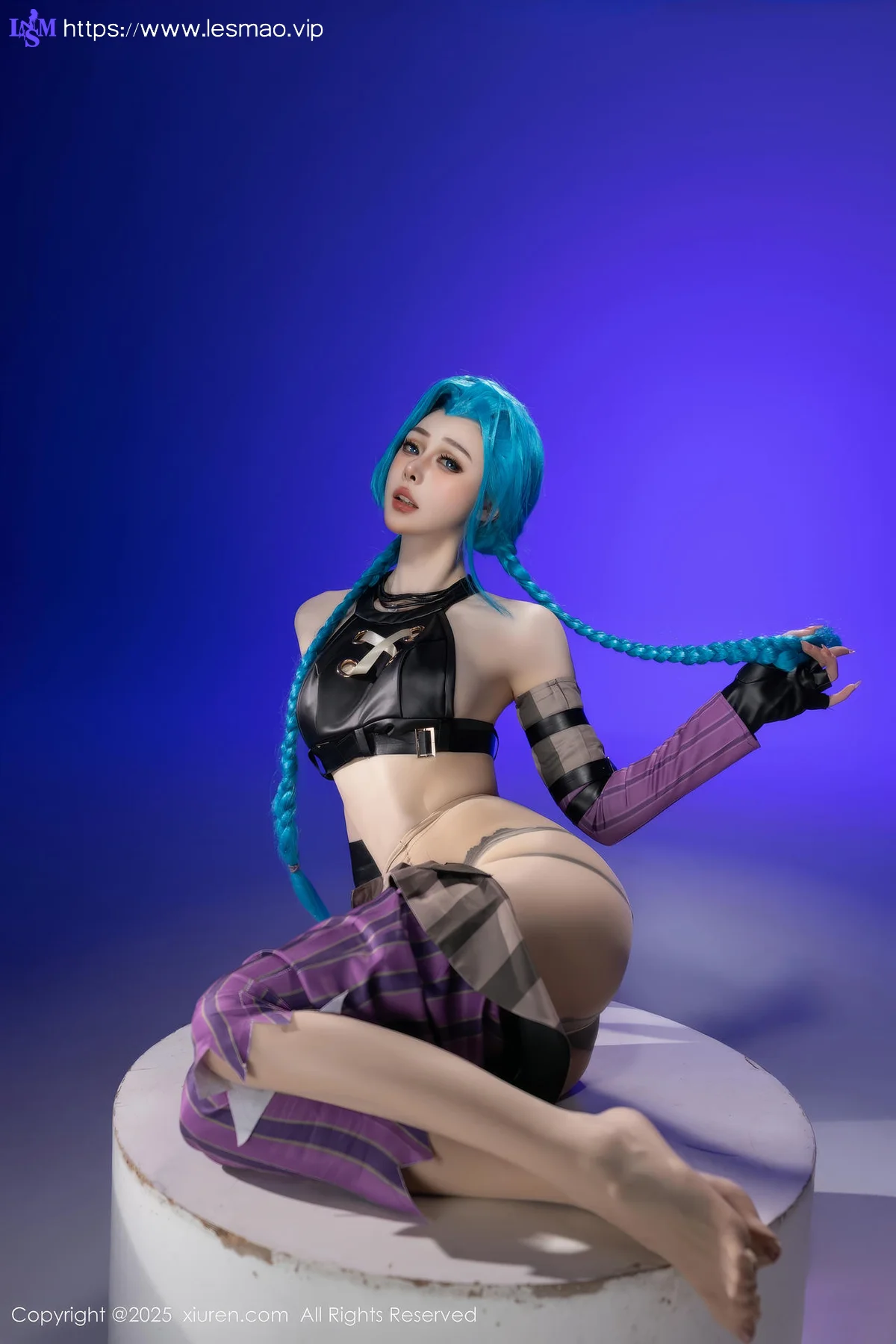 XiuRen 秀人 No.10479 小逗逗 性感Cosplay装扮肉色丝袜 - 19