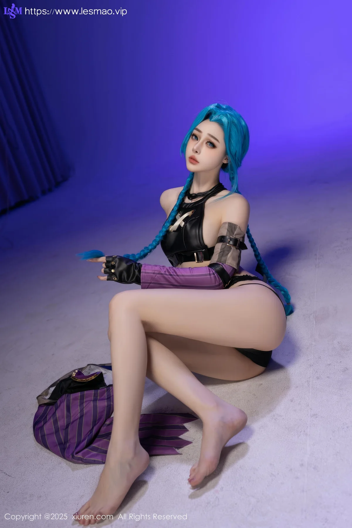 XiuRen 秀人 No.10479 小逗逗 性感Cosplay装扮肉色丝袜 - 40