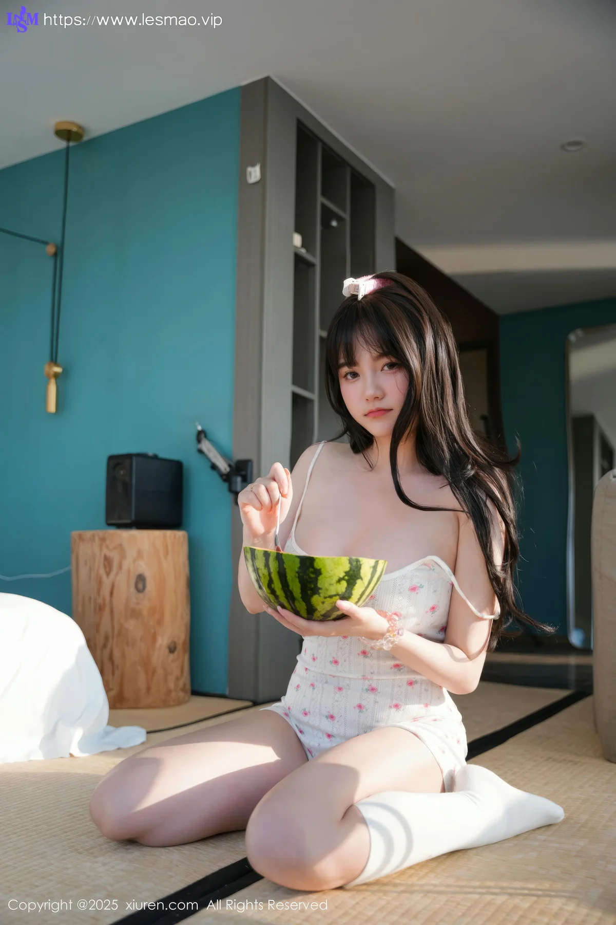 XiuRen 秀人 No.10483 软情 白色情趣吊带白色丝袜 - 16