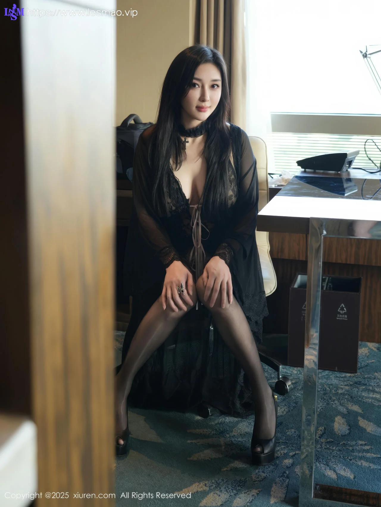 XiuRen 秀人 No.10490 苏一诺 黑色睡袍魅惑黑丝 - 32