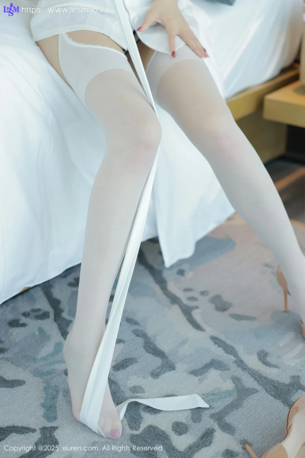 XiuRen 秀人 No.10507 玥儿玥er 白色护士制服 - 33