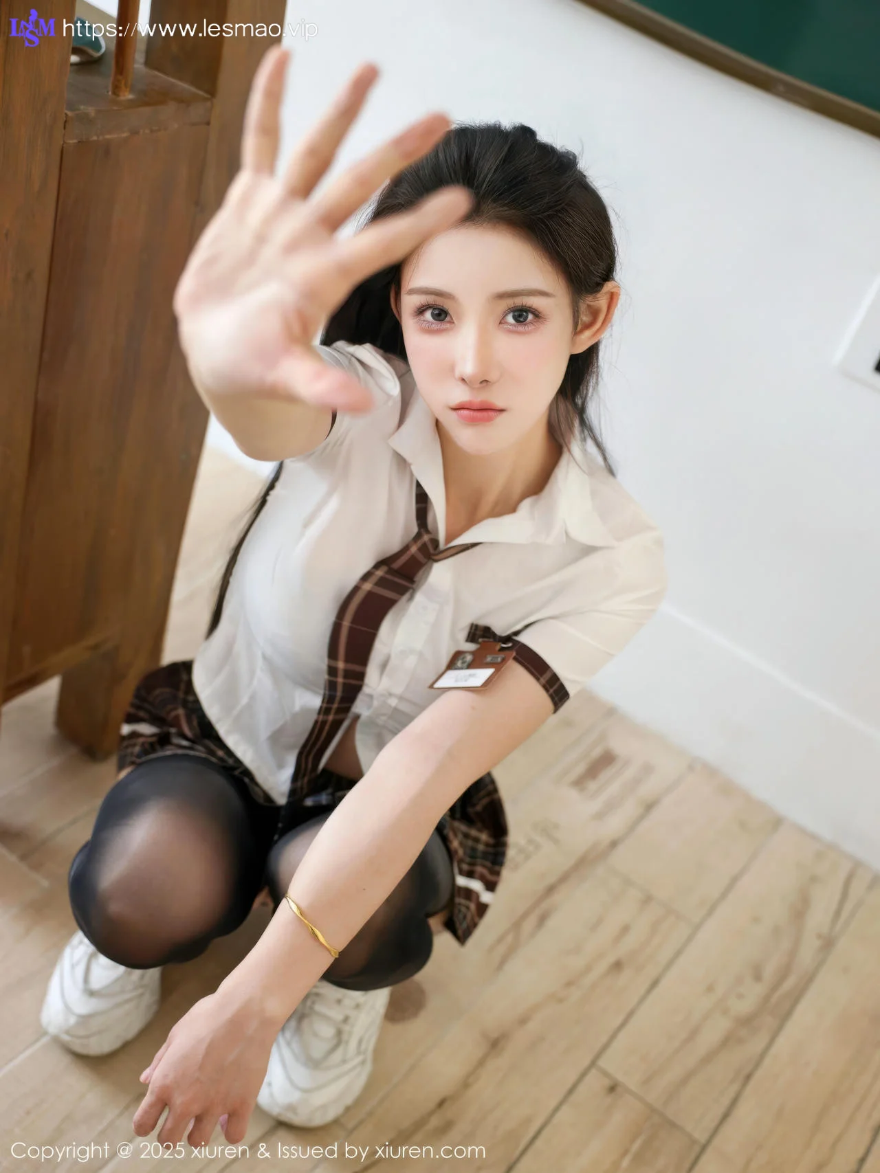 XiuRen 秀人 No.10512 梨霜儿 性感学妹制服 - 33