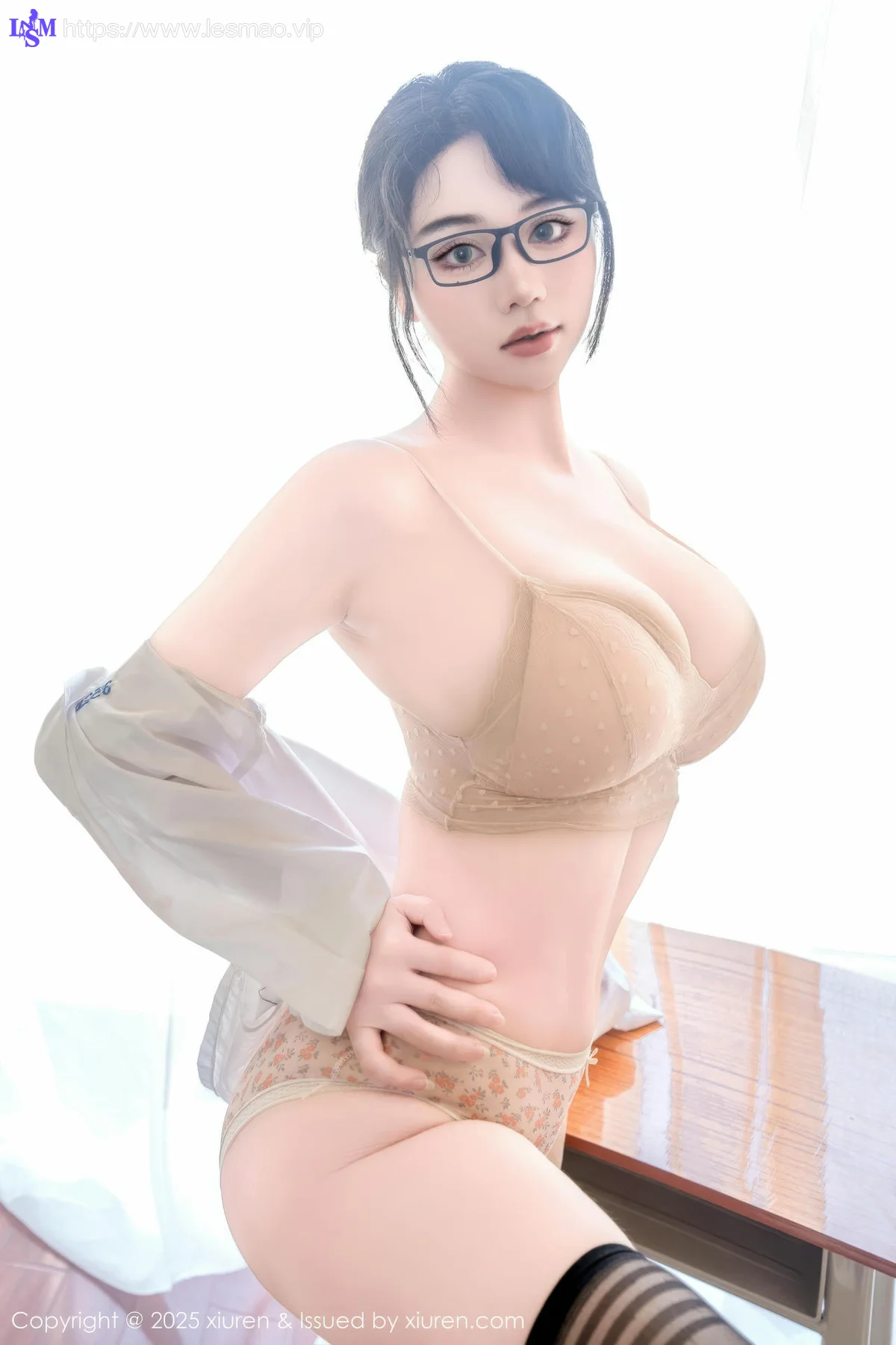 XiuRen 秀人 No.10530 汐汐爱吃草莓 新学校新生活 - 39