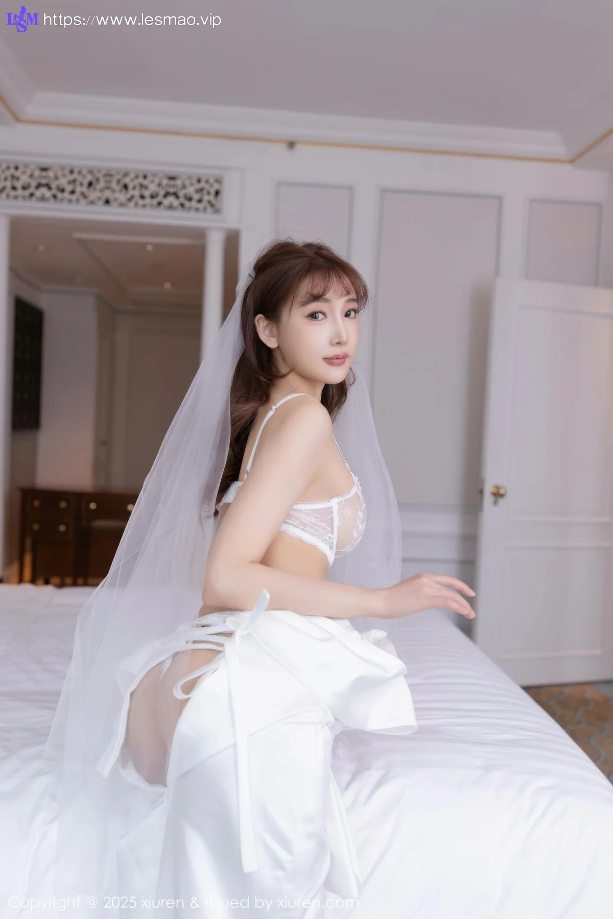 XiuRen 秀人 No.10535 陆萱萱 白色蕾丝情趣婚纱 - 34