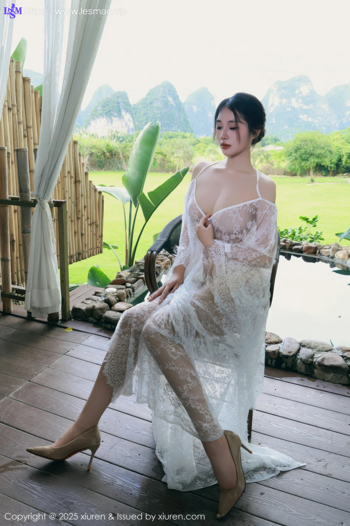 XiuRen 秀人 No.10538 南乔 浅绿色旗袍户外写真 - 52