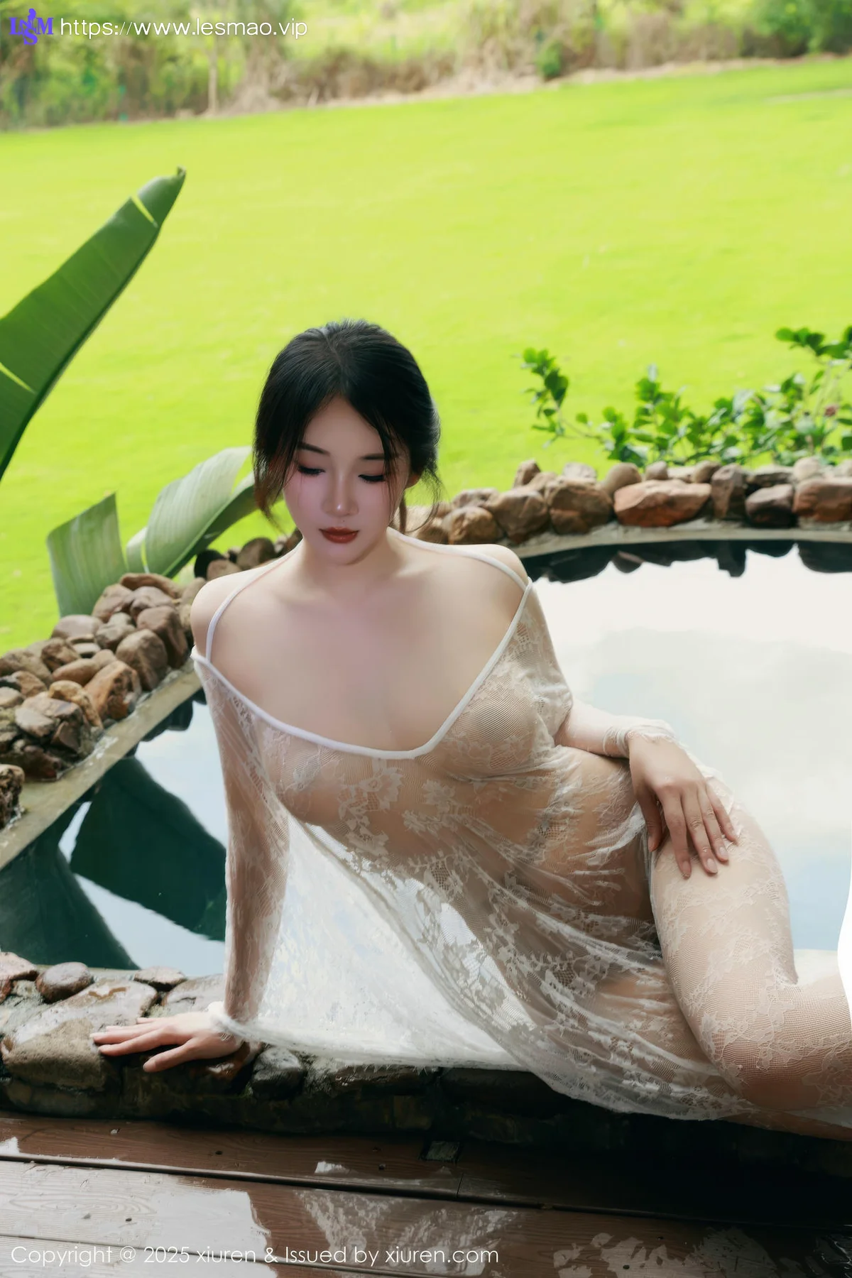 XiuRen 秀人 No.10538 南乔 浅绿色旗袍户外写真 - 64