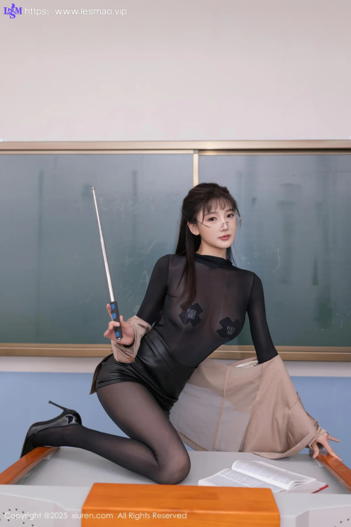 XiuRen 秀人 No.10558 陆萱萱 教室场景拍摄 - 21
