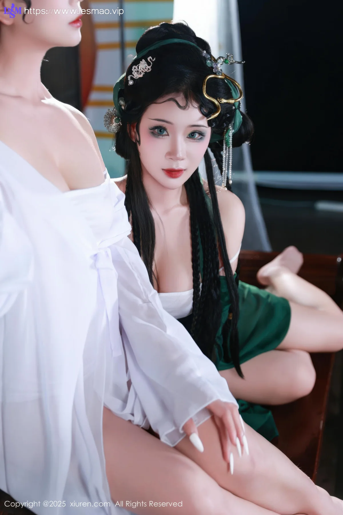 XiuRen 秀人 No.10561 玫瑰我爱你 首次合体古风场景《青蛇》主题拍摄模特合集 - 15