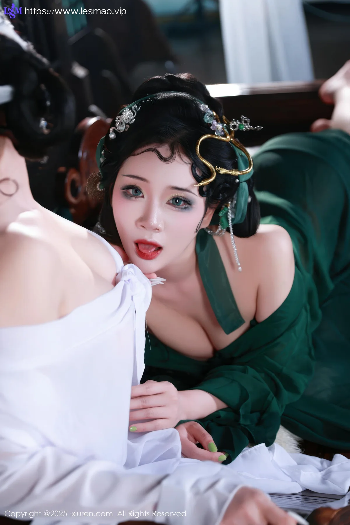 XiuRen 秀人 No.10561 玫瑰我爱你 首次合体古风场景《青蛇》主题拍摄模特合集 - 34