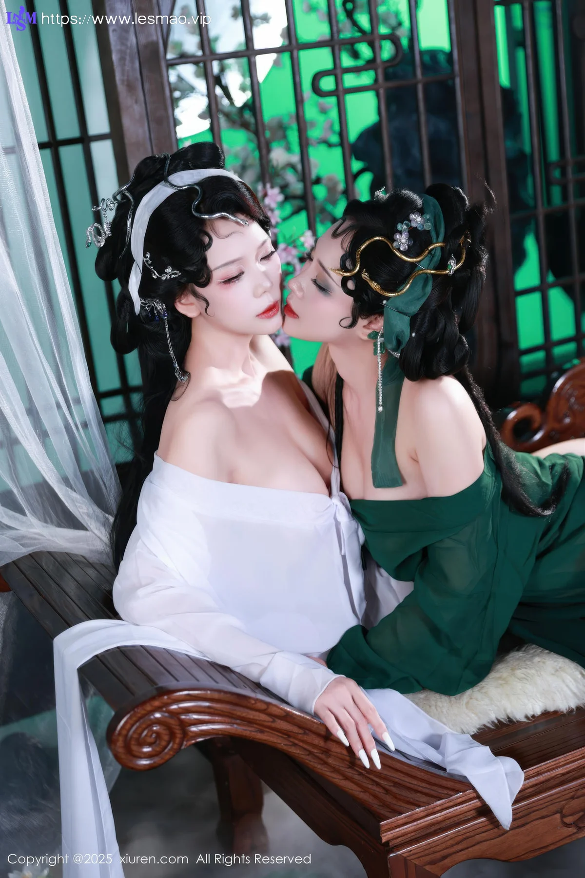 XiuRen 秀人 No.10561 玫瑰我爱你 首次合体古风场景《青蛇》主题拍摄模特合集 - 35