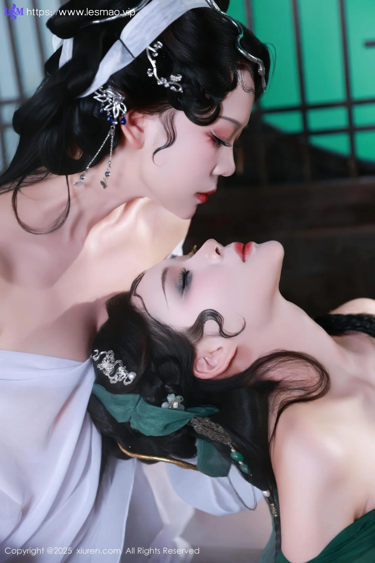 XiuRen 秀人 No.10561 玫瑰我爱你 首次合体古风场景《青蛇》主题拍摄模特合集 - 47