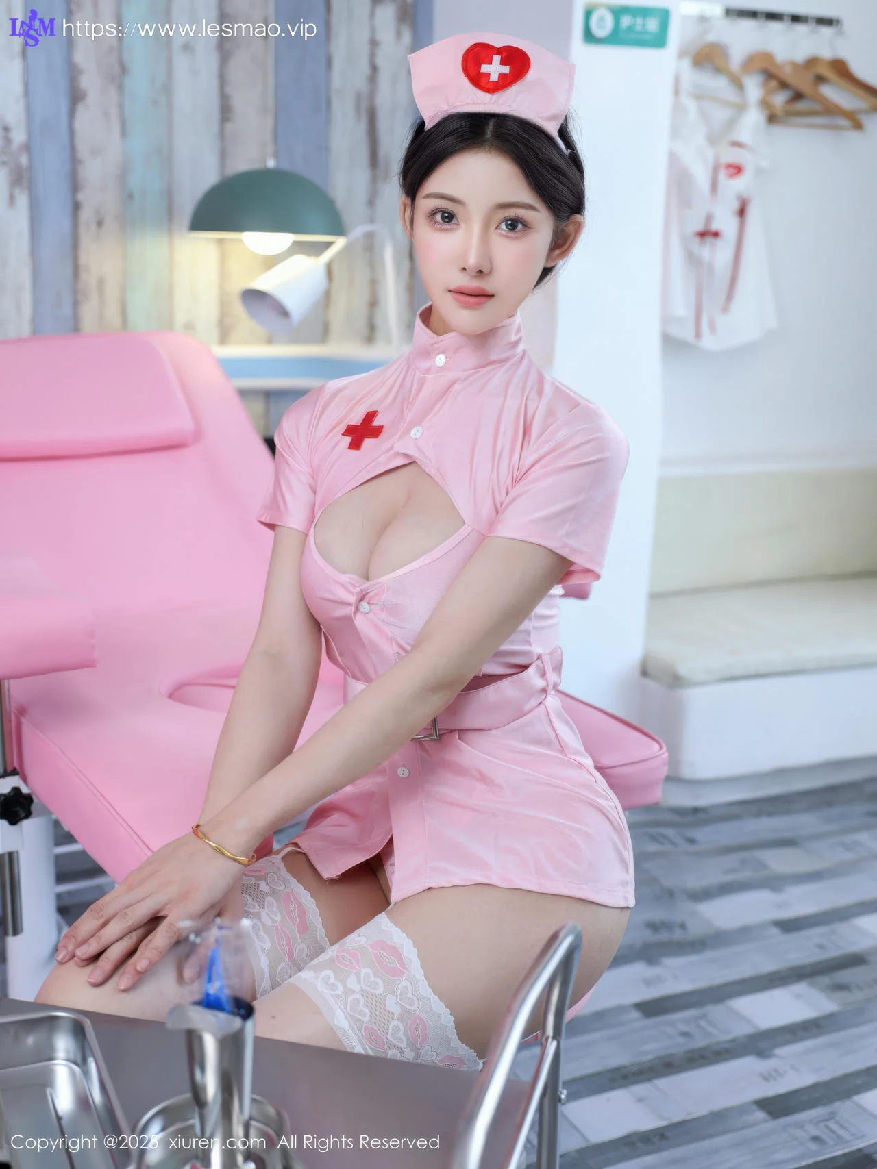 XiuRen 秀人 No.10563 糯梨子 白色婚纱白色丝袜 - 36