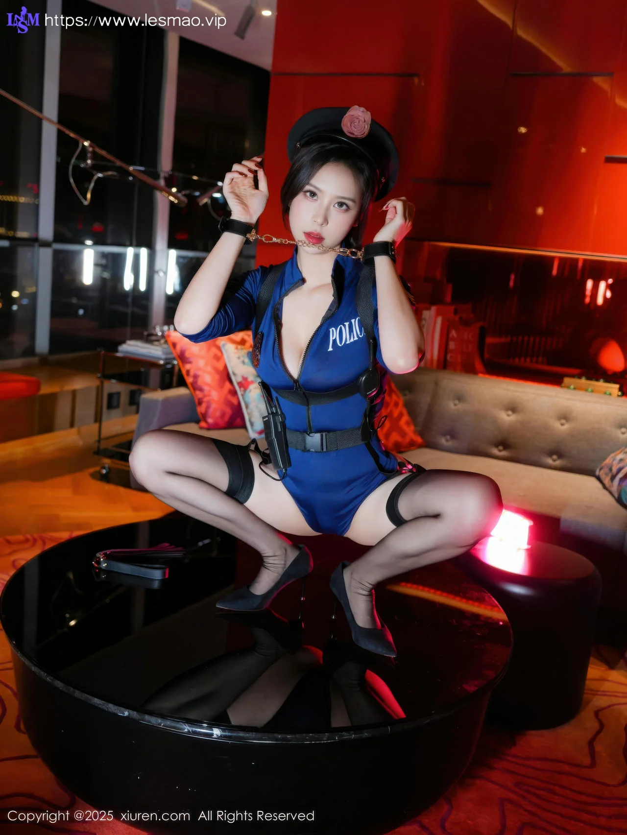XiuRen 秀人 No.10569 玫瑰我爱你 性感cos蓝色制服 - 28