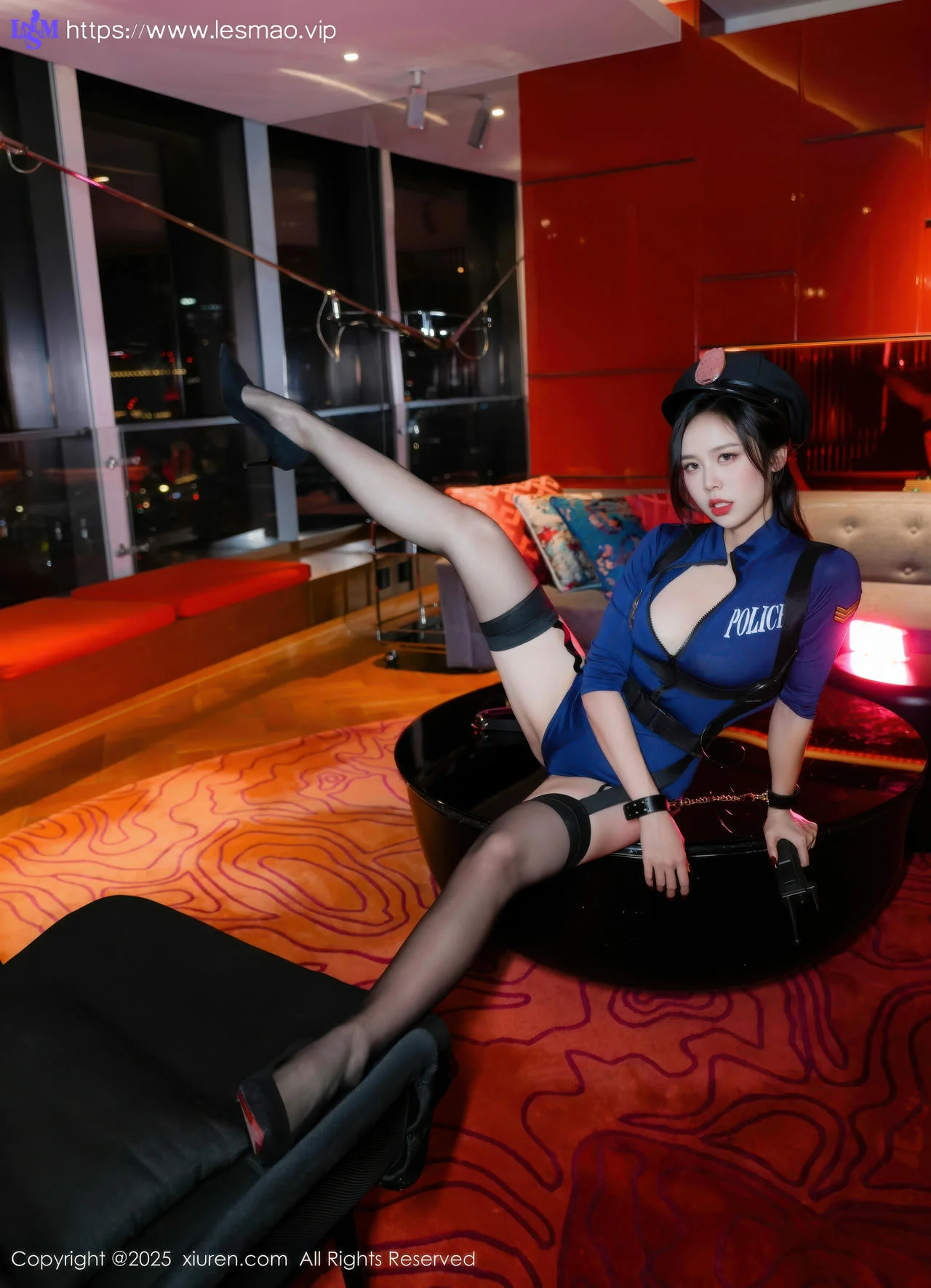 XiuRen 秀人 No.10569 玫瑰我爱你 性感cos蓝色制服 - 34