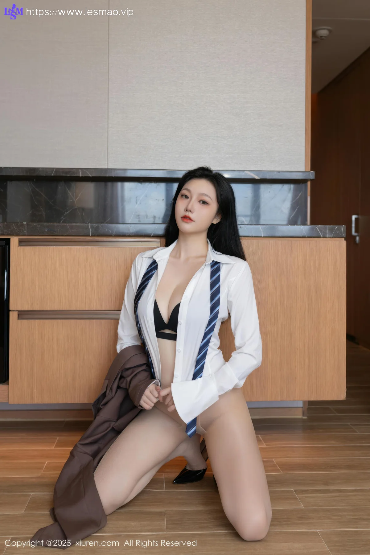 XiuRen 秀人 No.10571 安然anran 诱人肉色丝袜 - 54