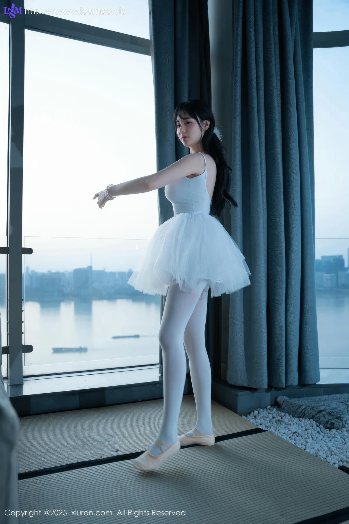 XiuRen 秀人 No.10575 软情 白色芭蕾服 - 35