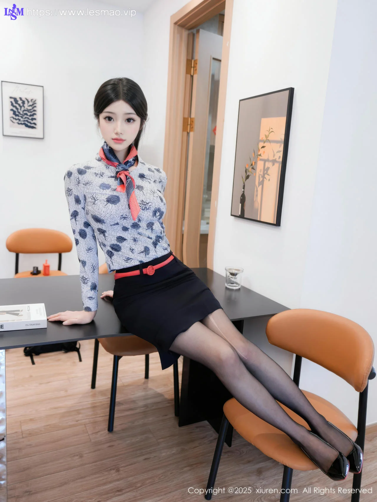 XiuRen 秀人 No.10579 琉璃ww 空姐制服诱惑 - 18