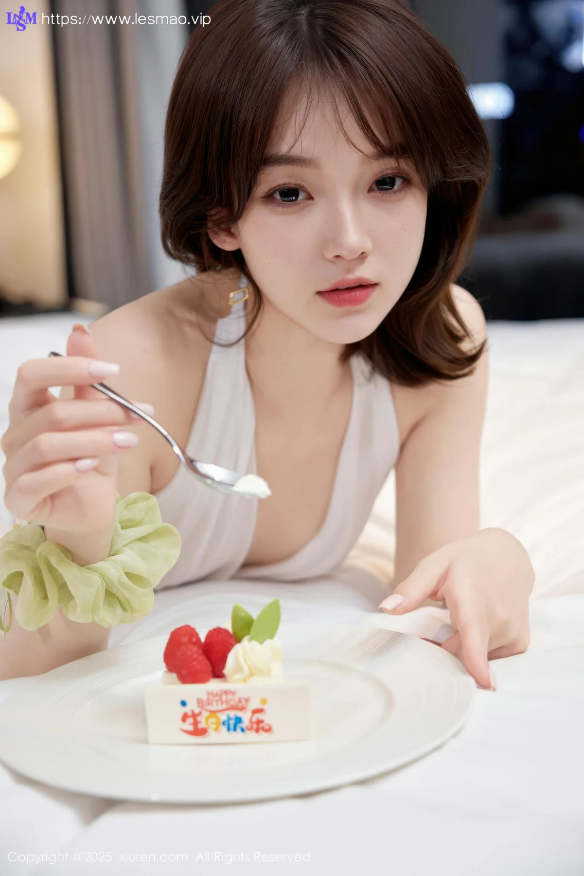 XiuRen 秀人 No.10584 汁汁 白色连衣短裙 - 26