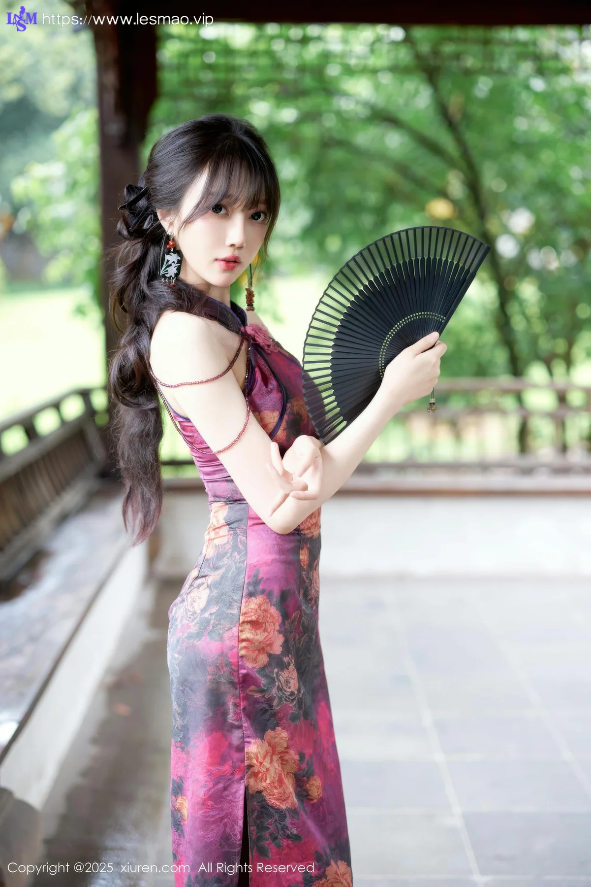 XiuRen 秀人 No.10593 玥儿玥er 紫色旗袍街拍高跟 - 17