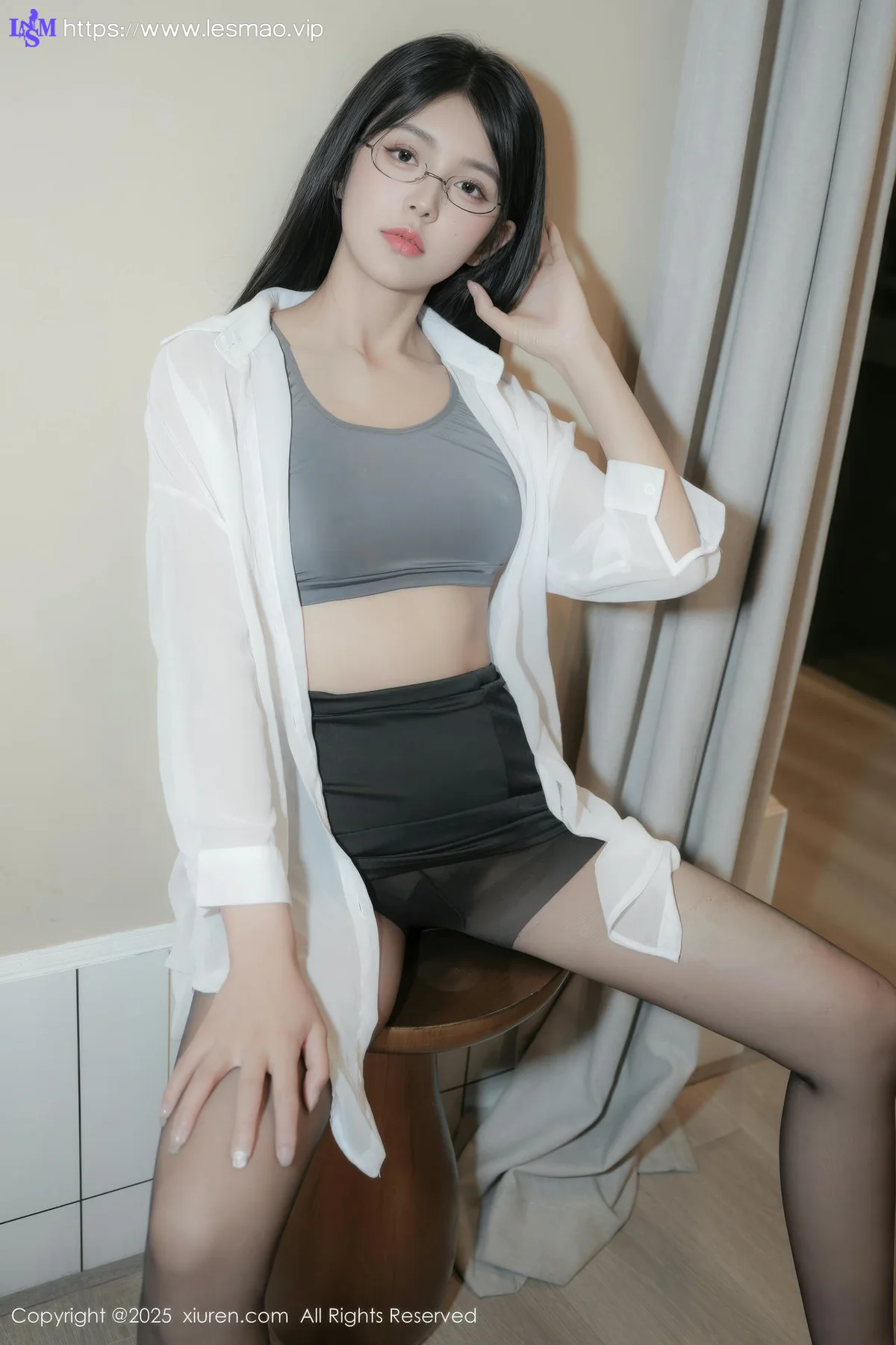 XiuRen 秀人 No.10601 白露lulu 黑色衬衫身材明艳动人 - 15
