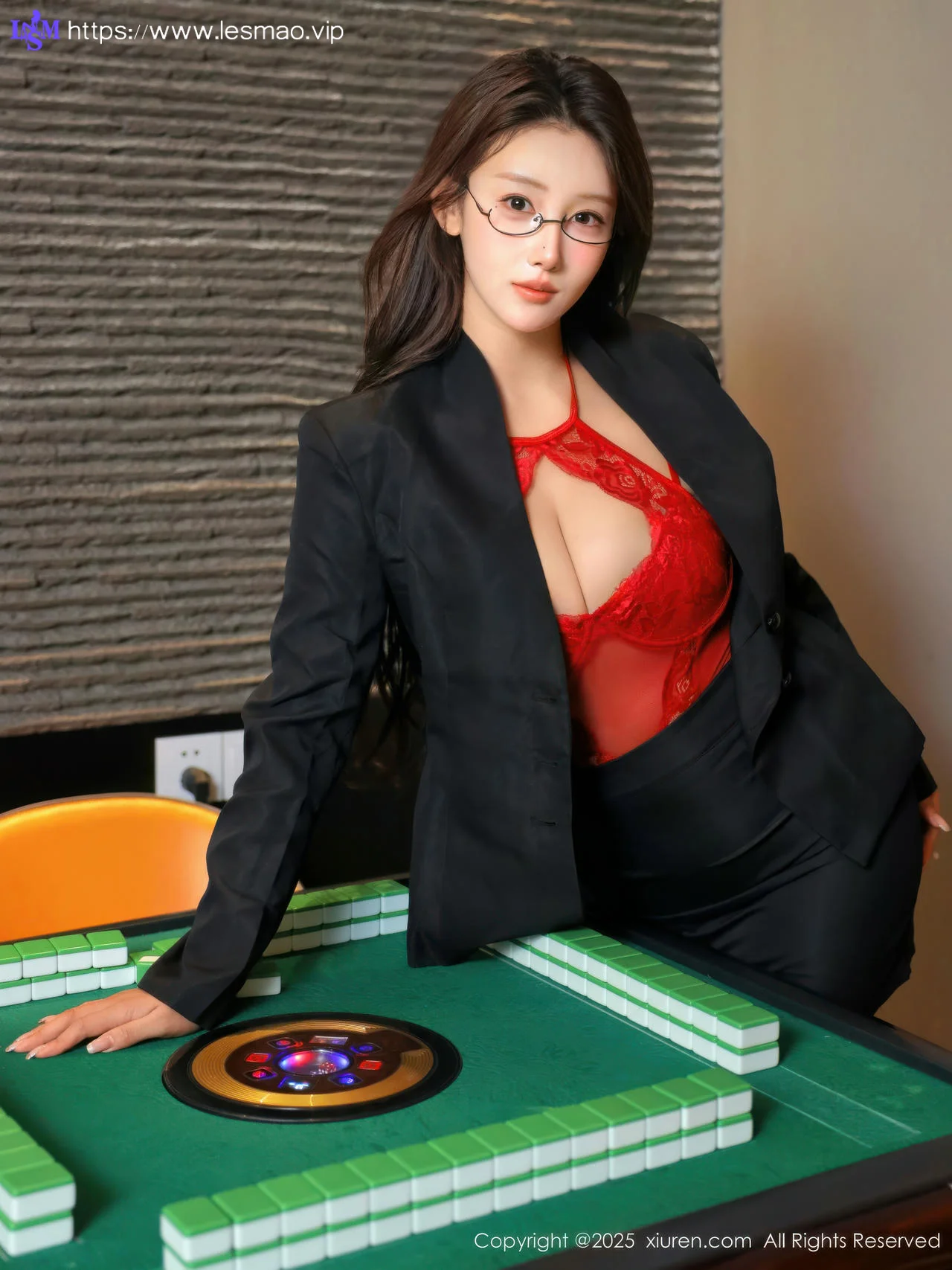 XiuRen 秀人 No.10614 金允希Yuki 西服红色情趣内衣 - 27