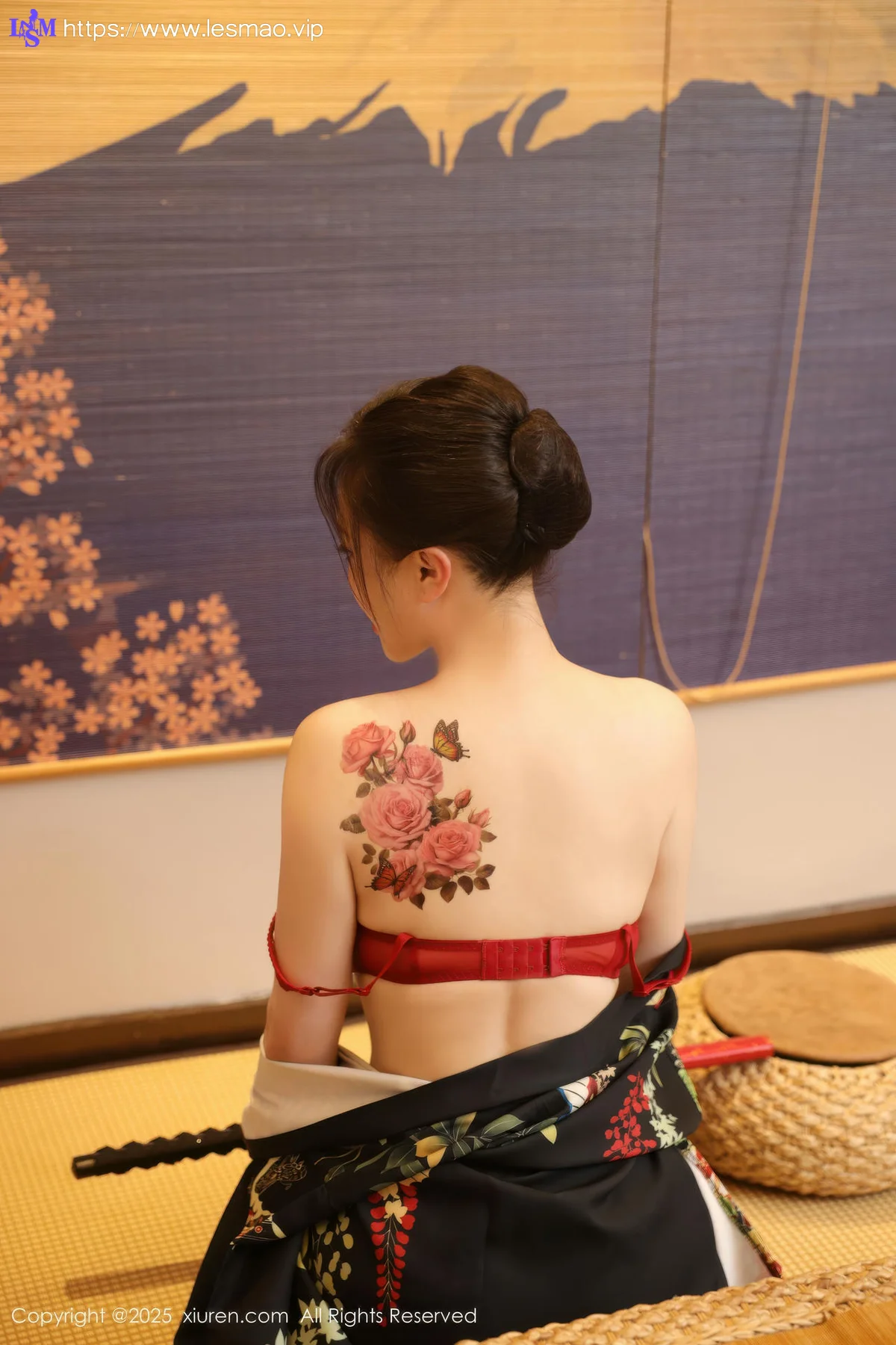 XiuRen 秀人 No.10627 苏一诺 黑色服饰身姿婀娜 - 2