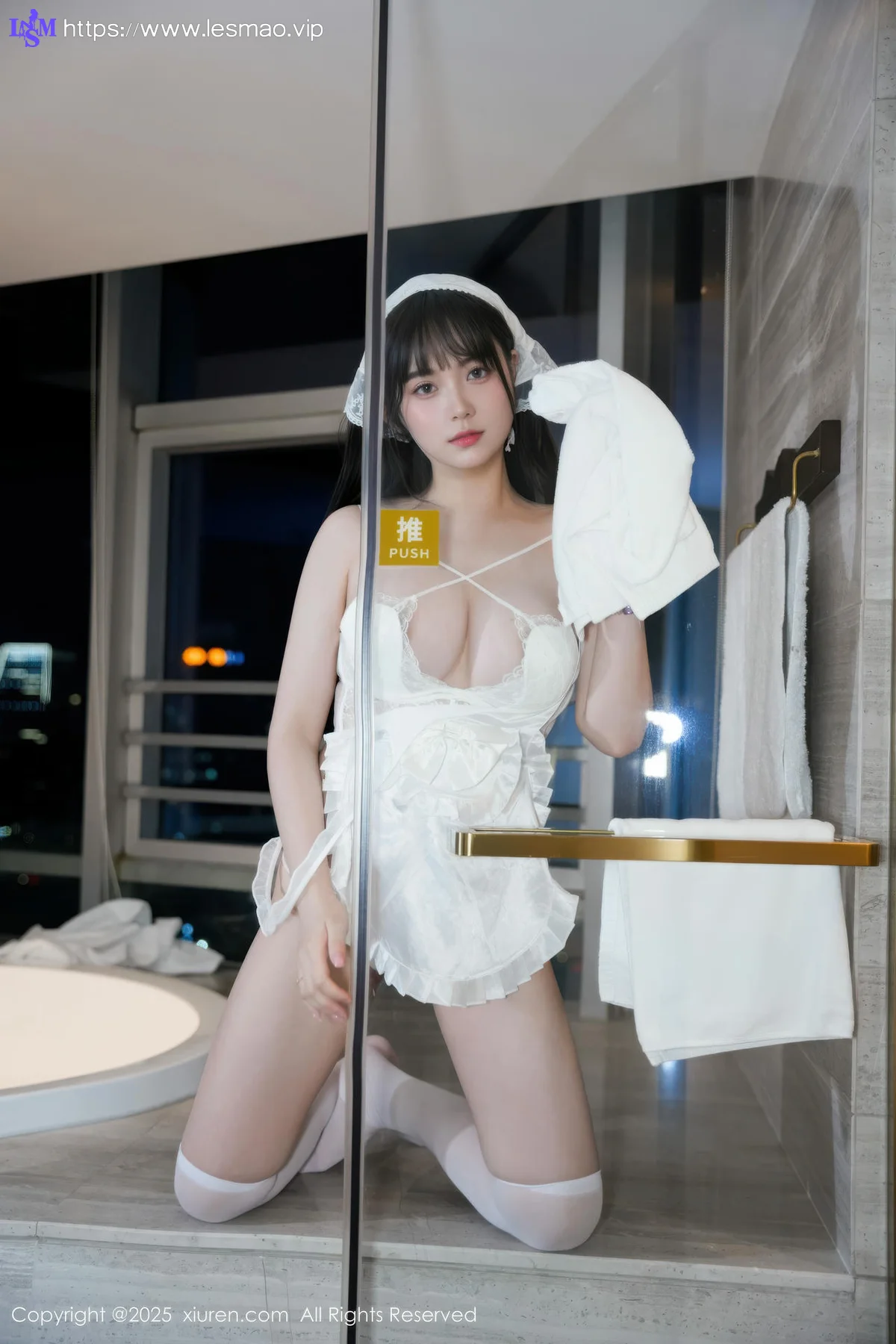 XiuRen 秀人 No.10631 软情 白色女仆装扮 - 17