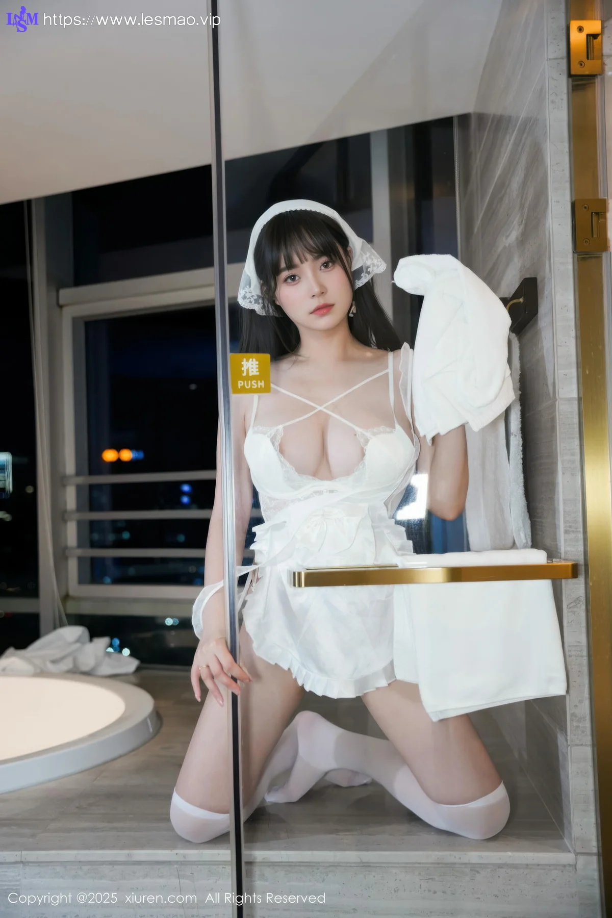 XiuRen 秀人 No.10631 软情 白色女仆装扮 - 18