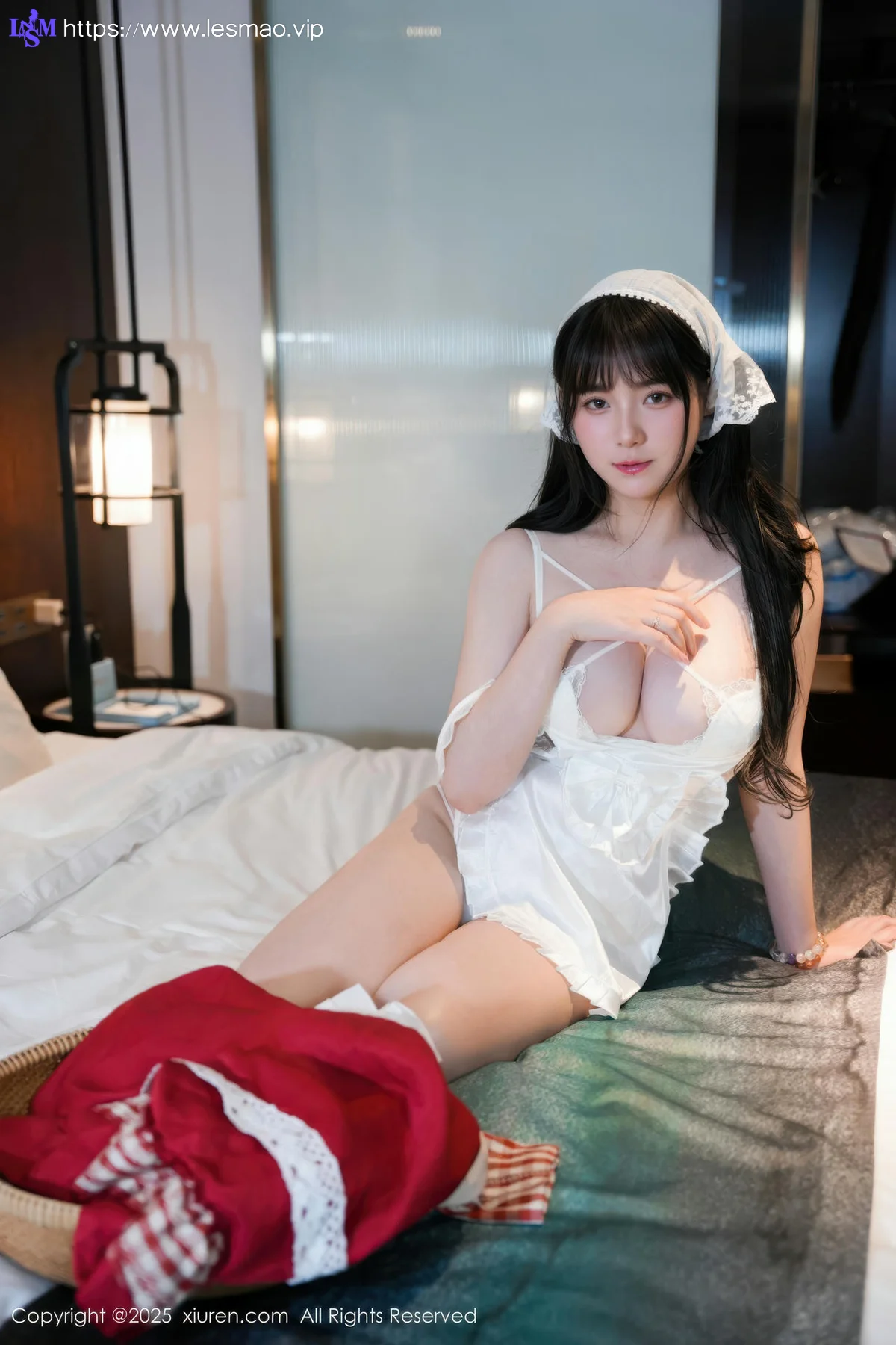 XiuRen 秀人 No.10631 软情 白色女仆装扮 - 37