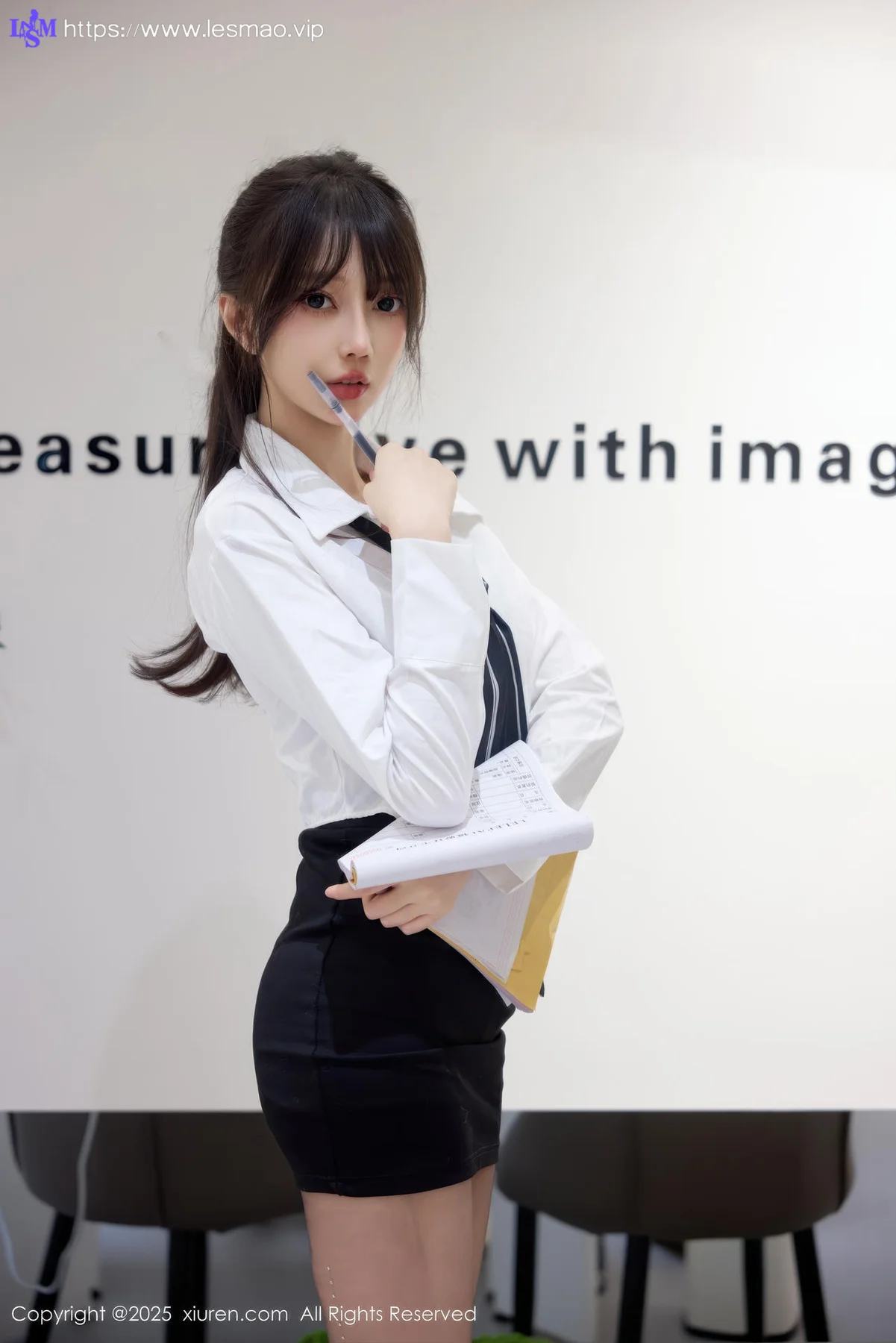 XiuRen 秀人 No.10636 玥儿玥er 性感OL服饰 - 19